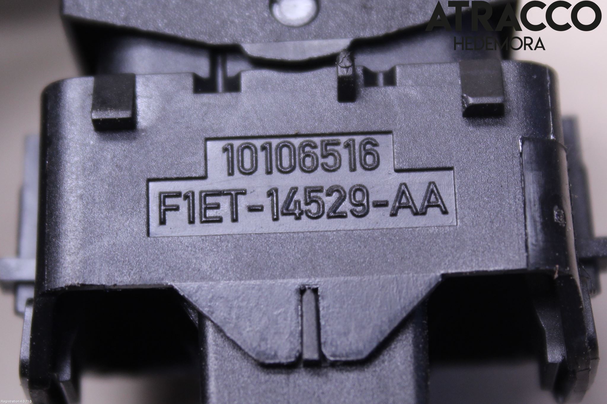 Ford KUGA 13-16 Bryter Vindusheis