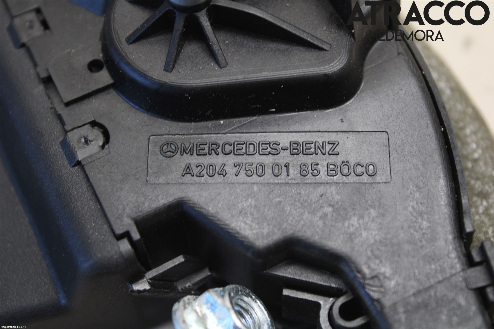 Mercedes-Benz MB E-KLASS (W212) 09-16 Bakluke-Lokk Låsekasse