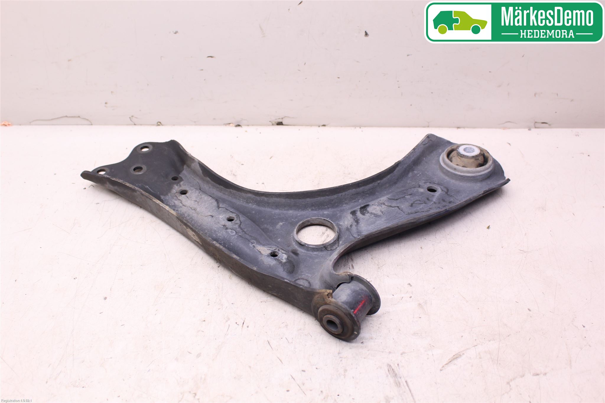 Volkswagen VW POLO 10-17 Bærearm Foran Venstre Nedre