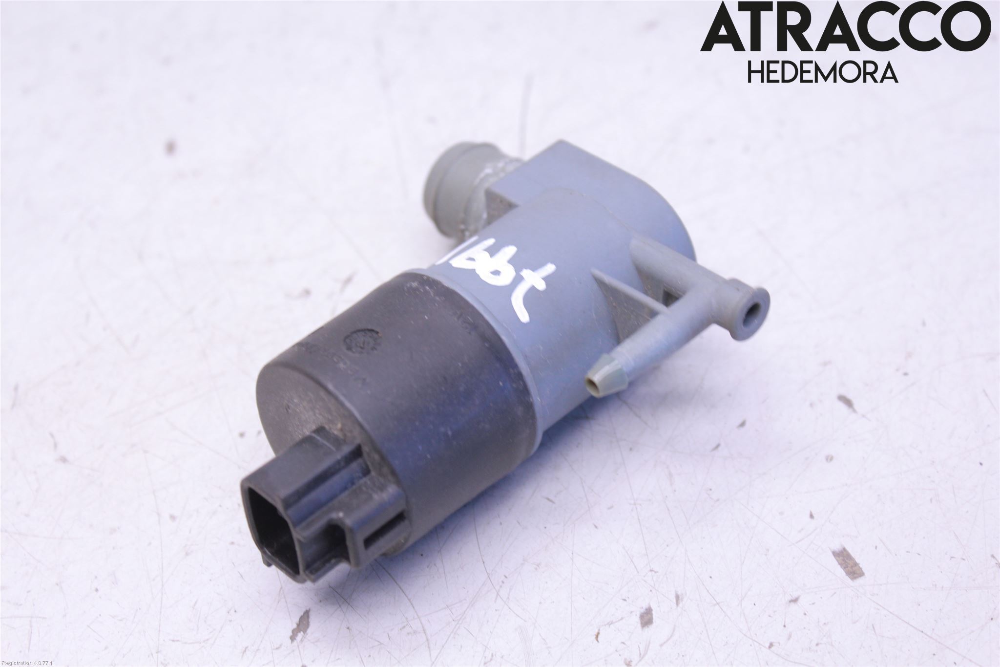 Toyota YARIS XP130 15-20 Spylerpumpe Frontrute