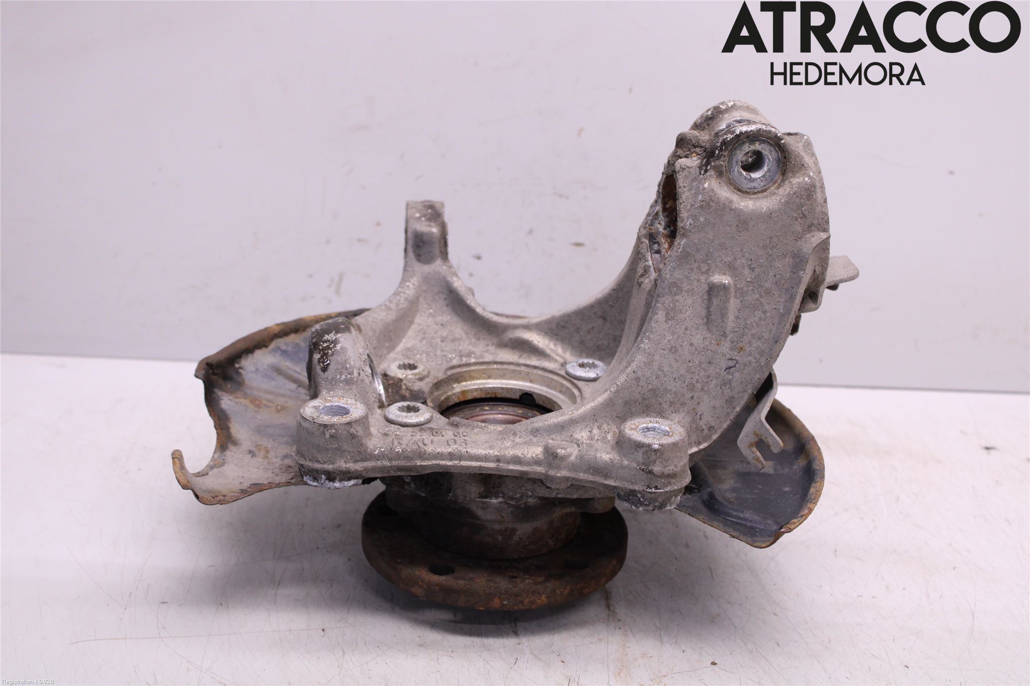 Volkswagen VW PASSAT 05-11 Spindel Vf