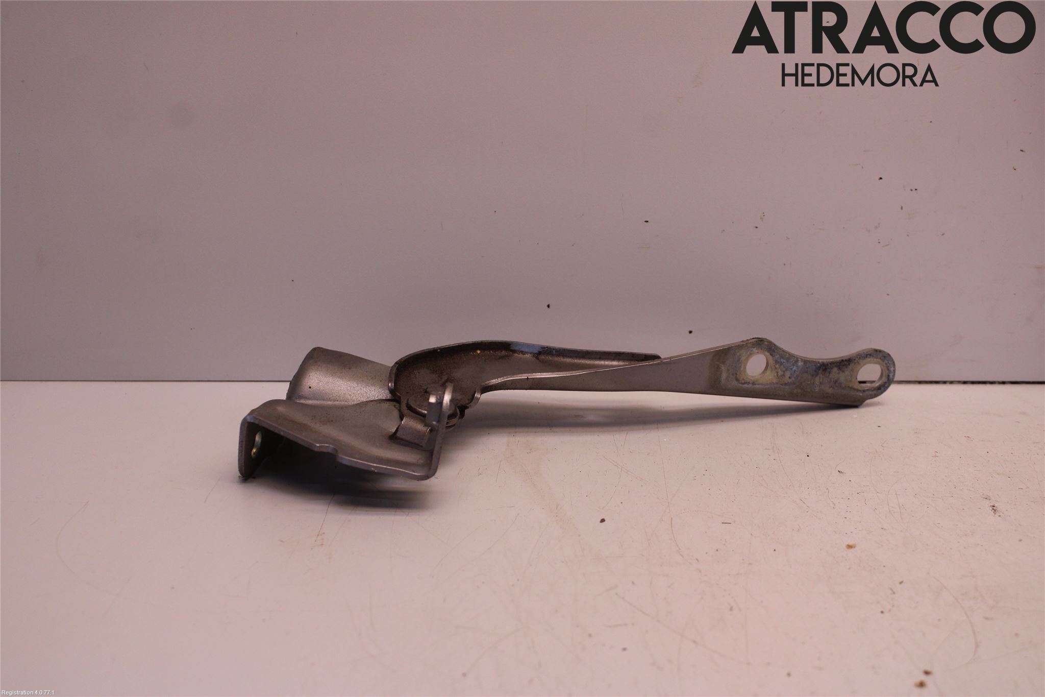 Toyota AVENSIS 16-18 Panser Hengsel - Hengsler