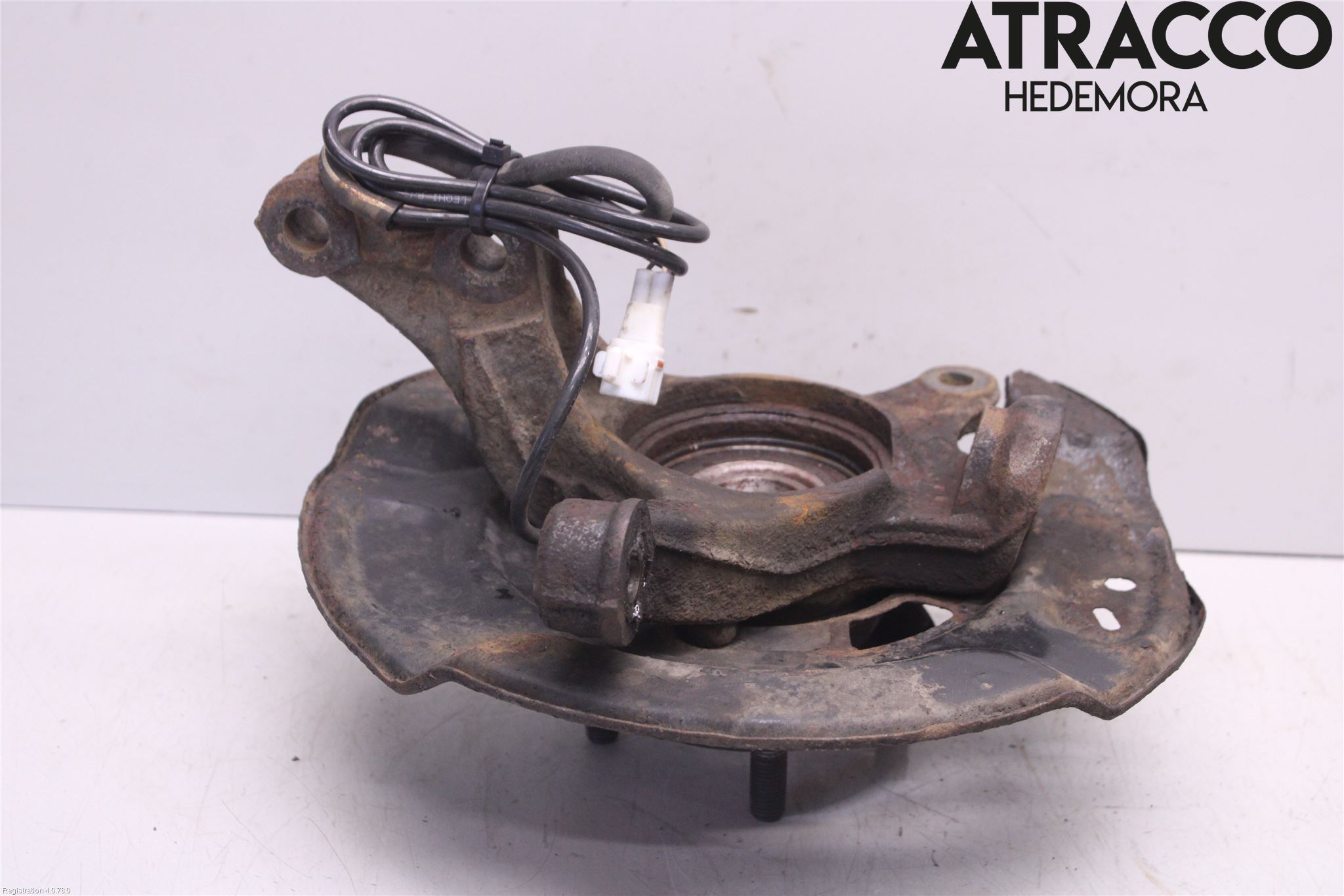 Toyota YARIS XP90 06-11 Spindel Vf