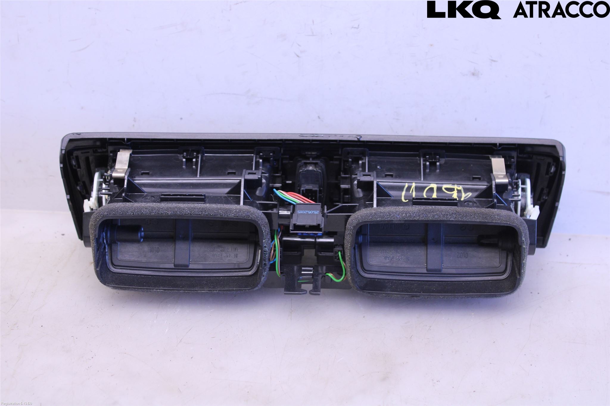 BMW 1 F20/F21 11-19 Dashbord Kanal - Dyse