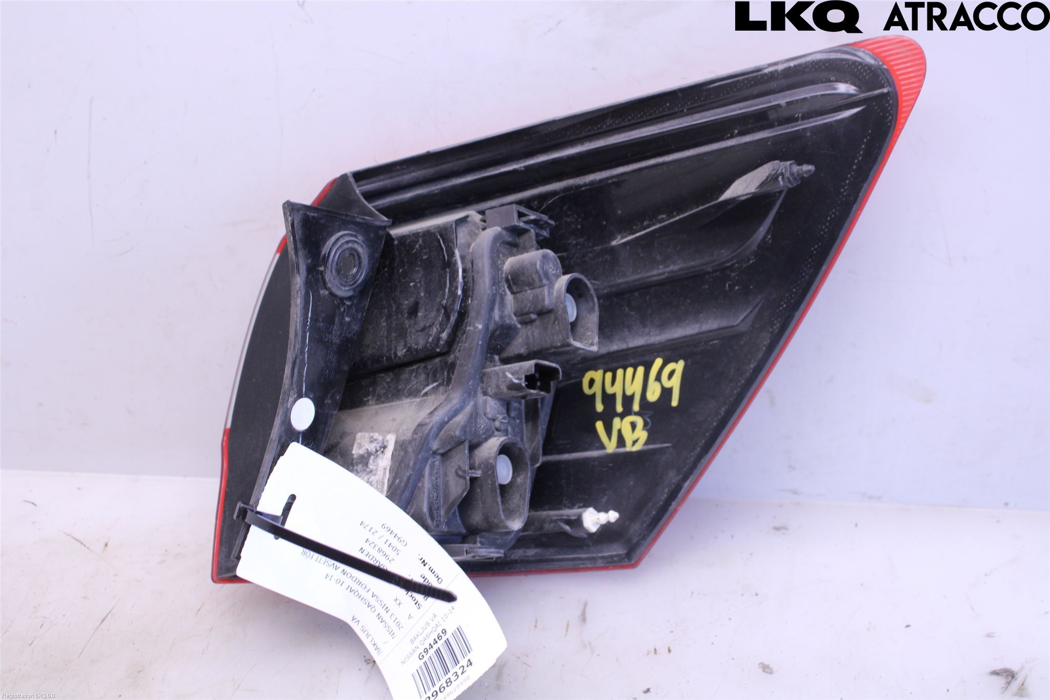 Nissan QASHQAI 10-14 Baklykt Venstre