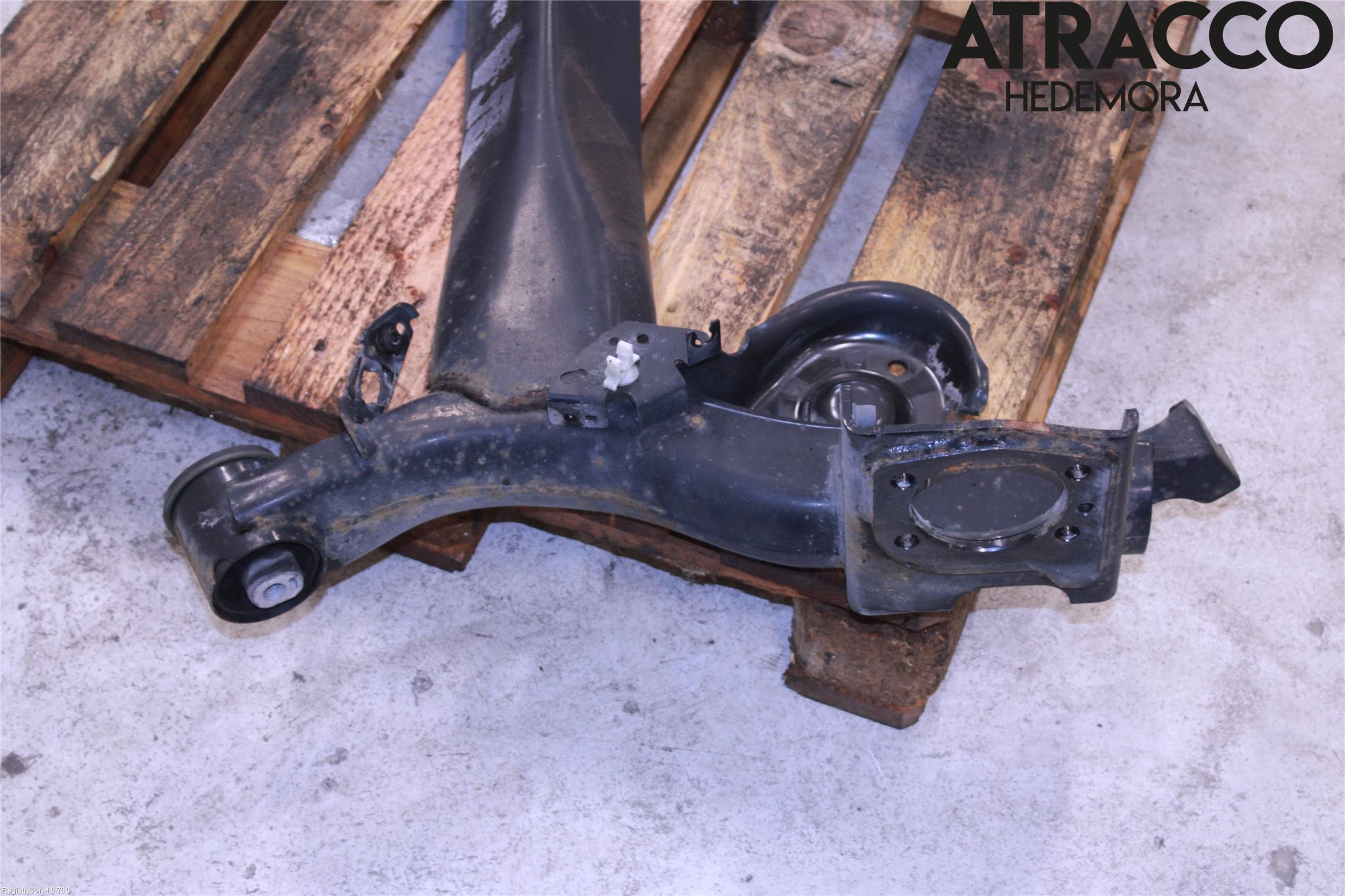 Nissan QASHQAI 17-21 Bakaksel Feste Travers-Ramme