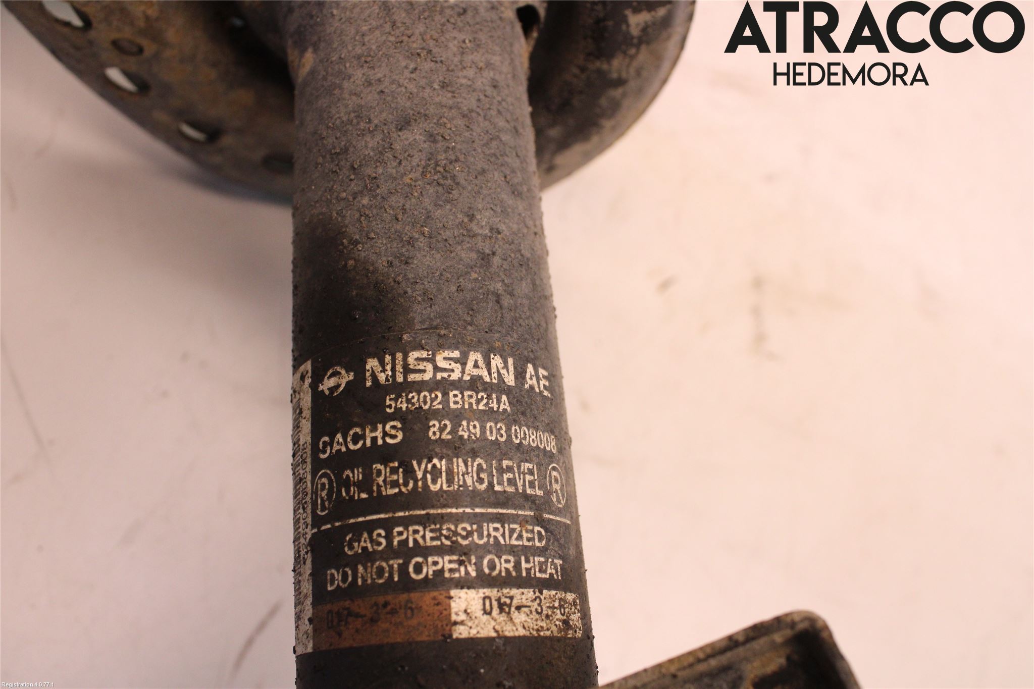 Nissan QASHQAI+2  10-14 Fjærbein Foran Høyre