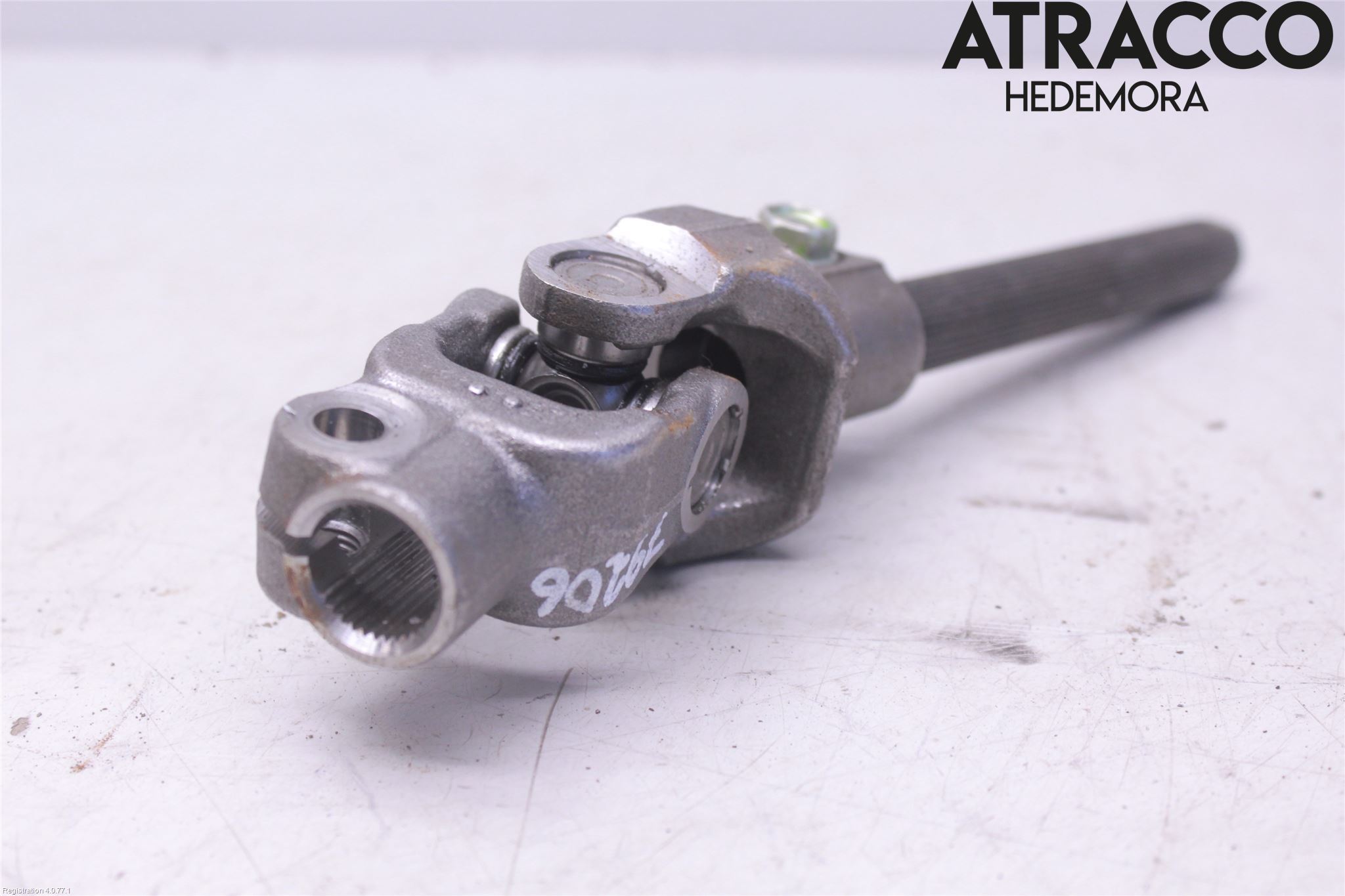 Toyota VERSO-S 11-16 Rattakselledd
