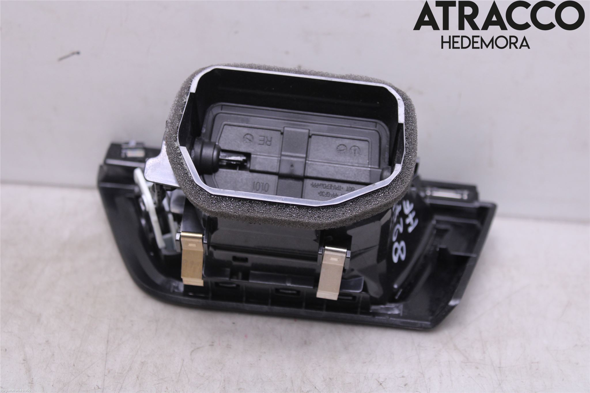 BMW 3 F30/F31/F80 12-19 Dashbord Kanal - Dyse