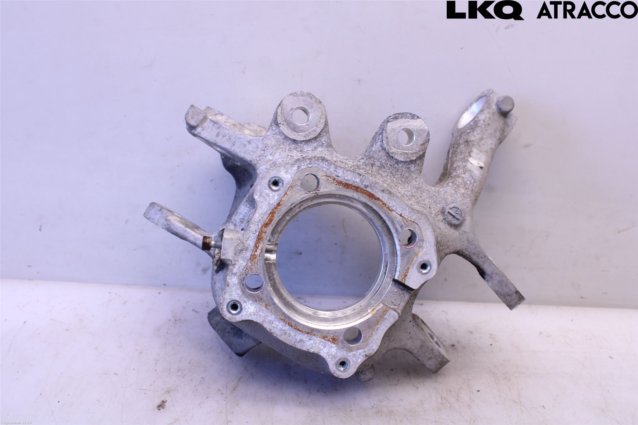 BMW 5 F10/F11/F18 09-17 Spindel Vb