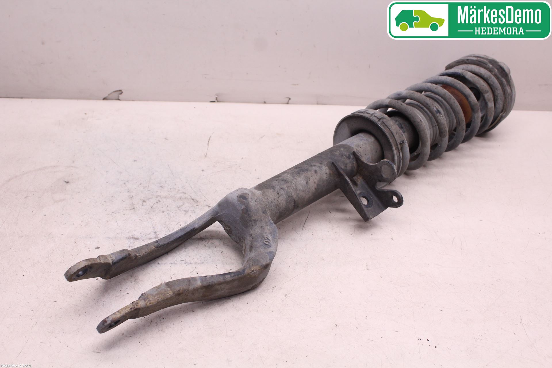 BMW 5 F10/F11/F18 09-17 Fjærbein Foran Høyre