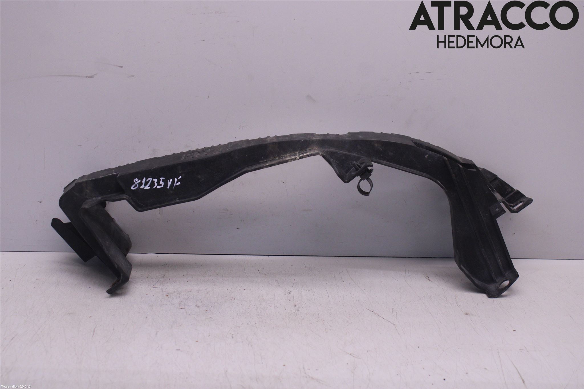 Subaru OUTBACK   07-09 Støtfangerfeste Foran Venstre