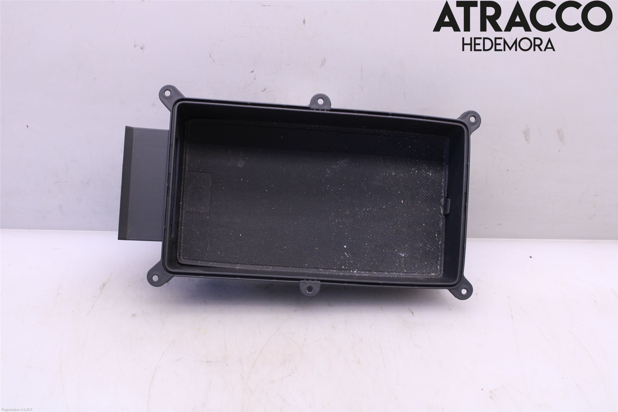 Audi A4/S4 B9 20- Innr Oppbevaringsrom