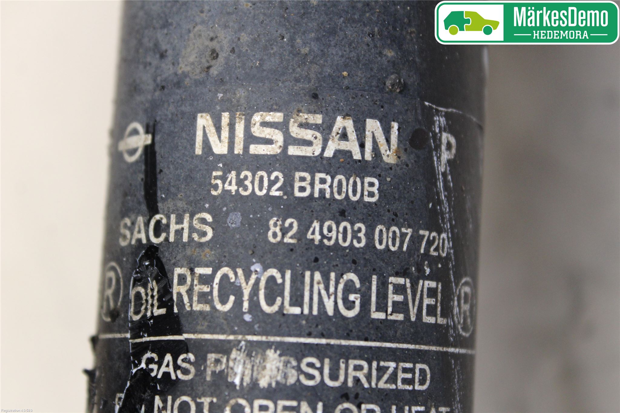 Nissan QASHQAI 10-14 Fjærbein Foran Høyre