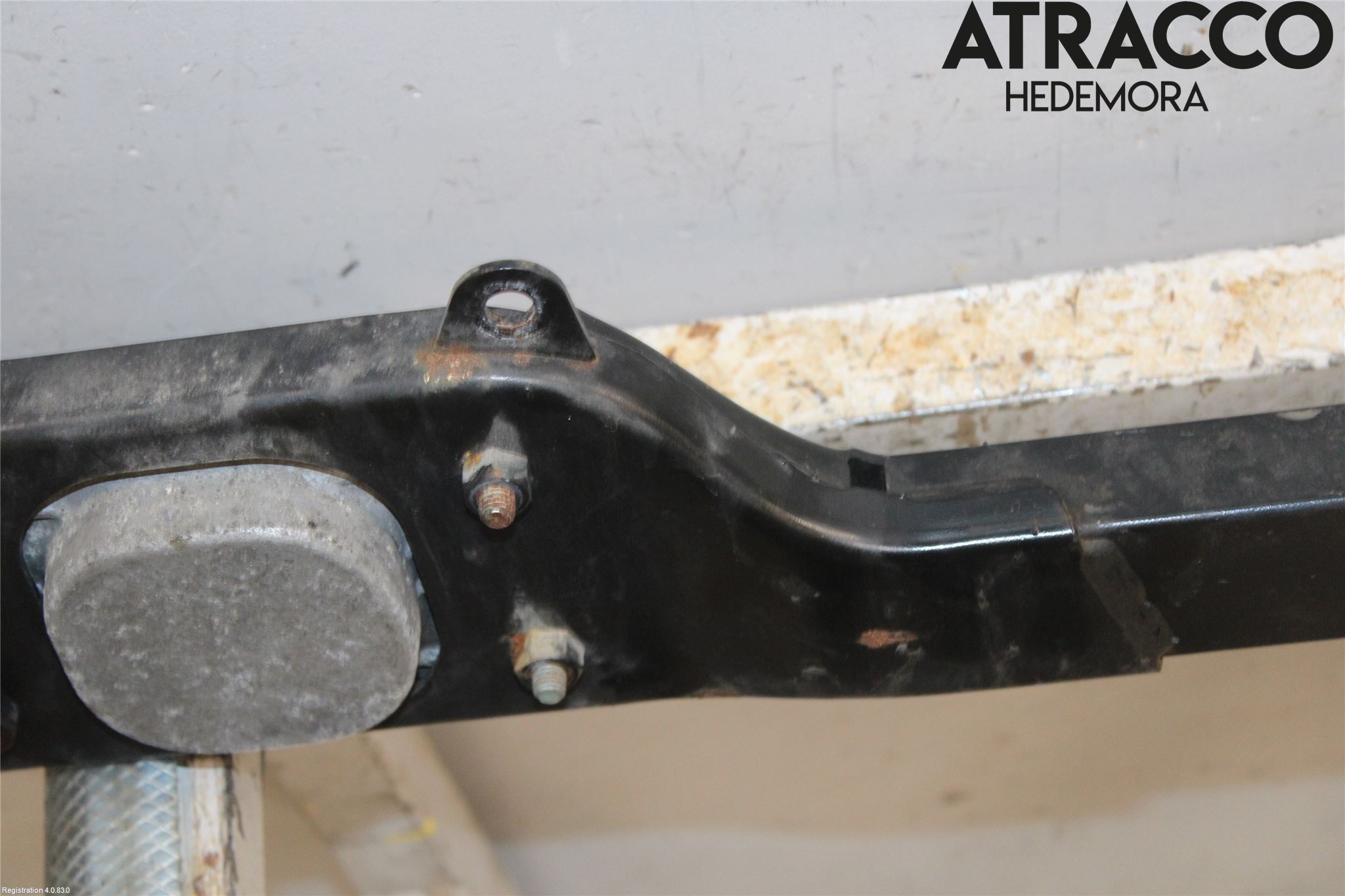 Audi A4/S4 01-05 Radiator Feste - Ramme - Bjelk