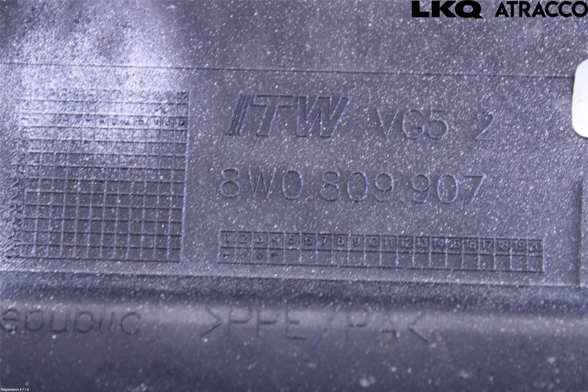 Audi A4/S4 B9 16-19 Drivstoff Tankluke