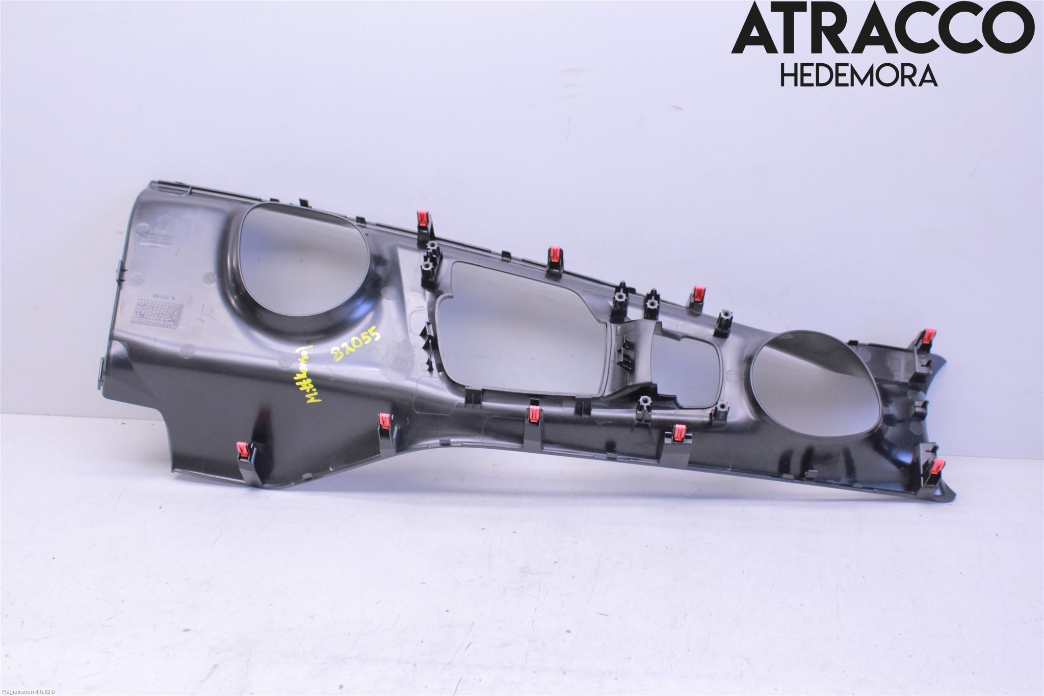 Toyota C-HR 16-23 Instrumentkonsoll Midt