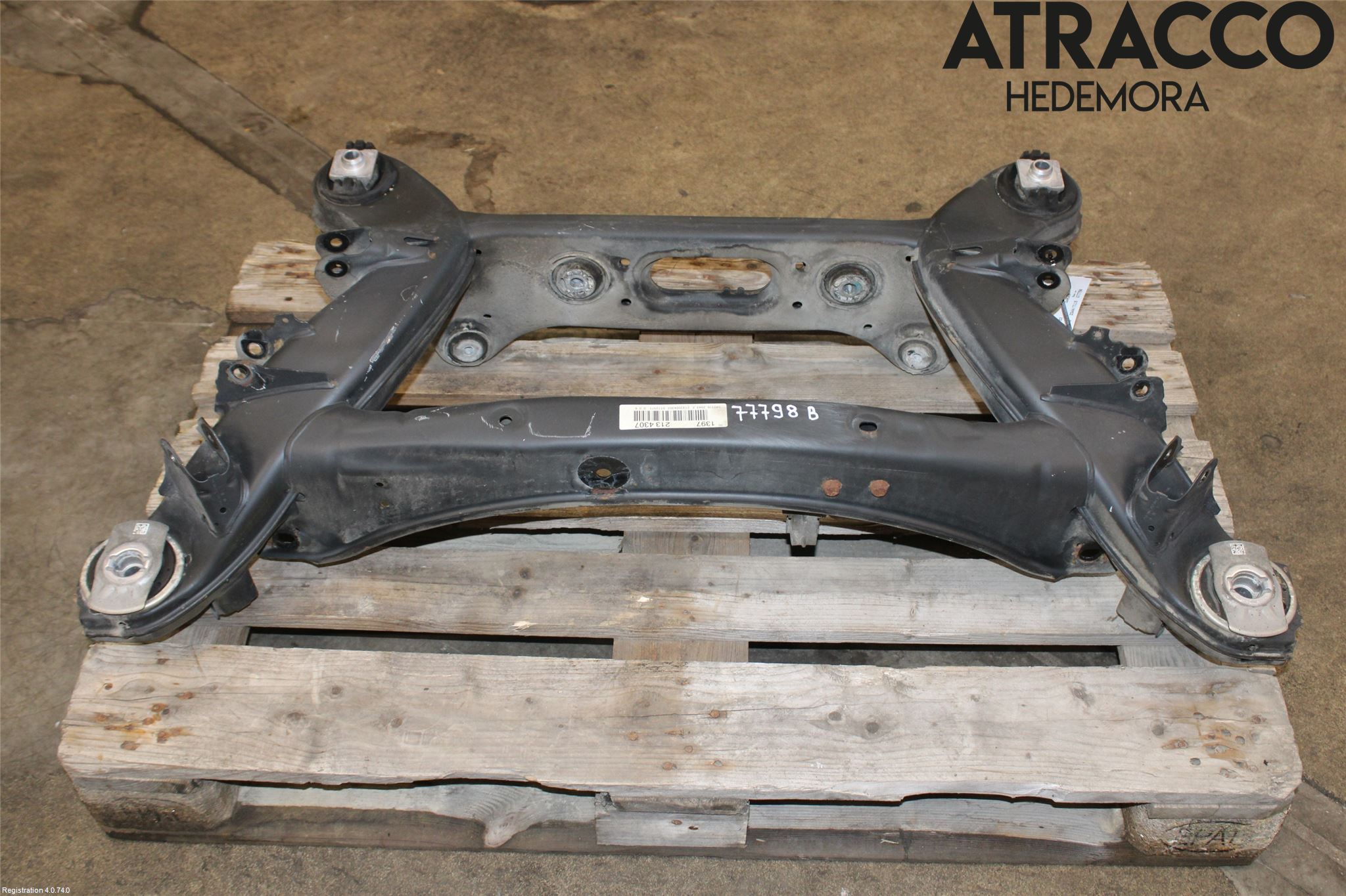 Mercedes-Benz MB E-KLASS (W213) 16-23 Bakaksel Feste Travers-Ramme