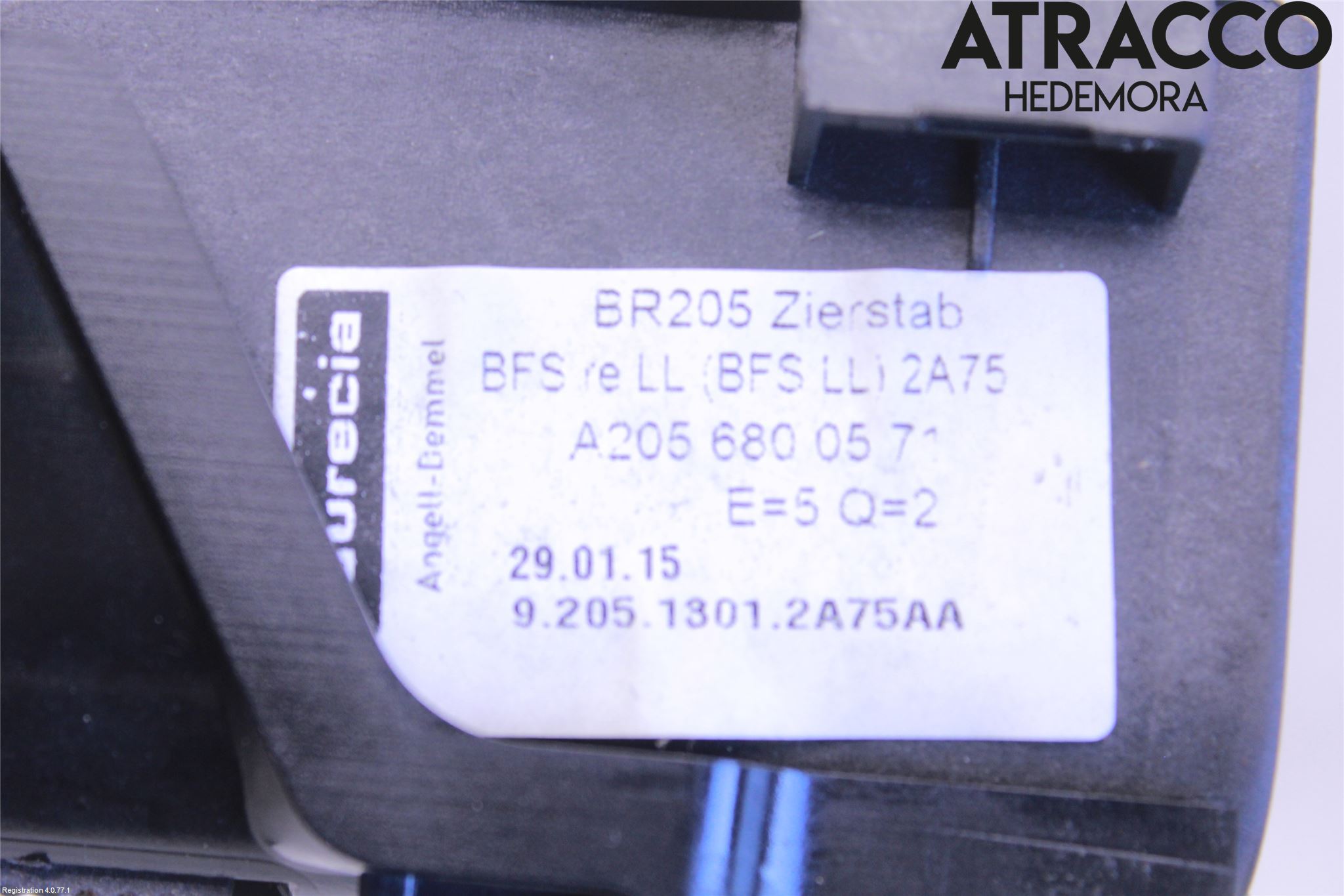 Mercedes-Benz MB C-KLASS (W205) 14-21 Innr Dekor Instrbord
