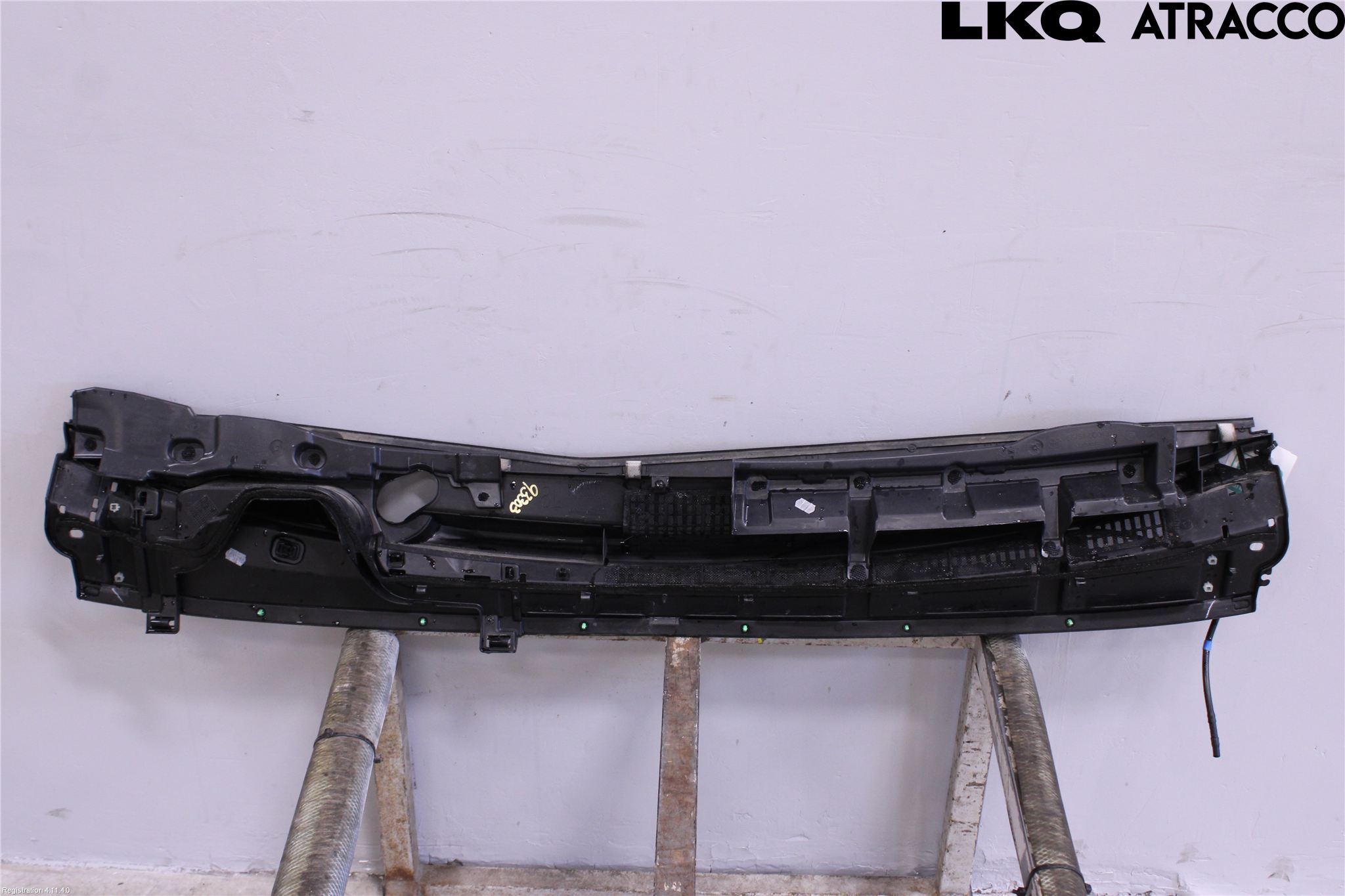 Toyota YARIS XP130 15-20 Visker Deksel-Grill-Under Frr