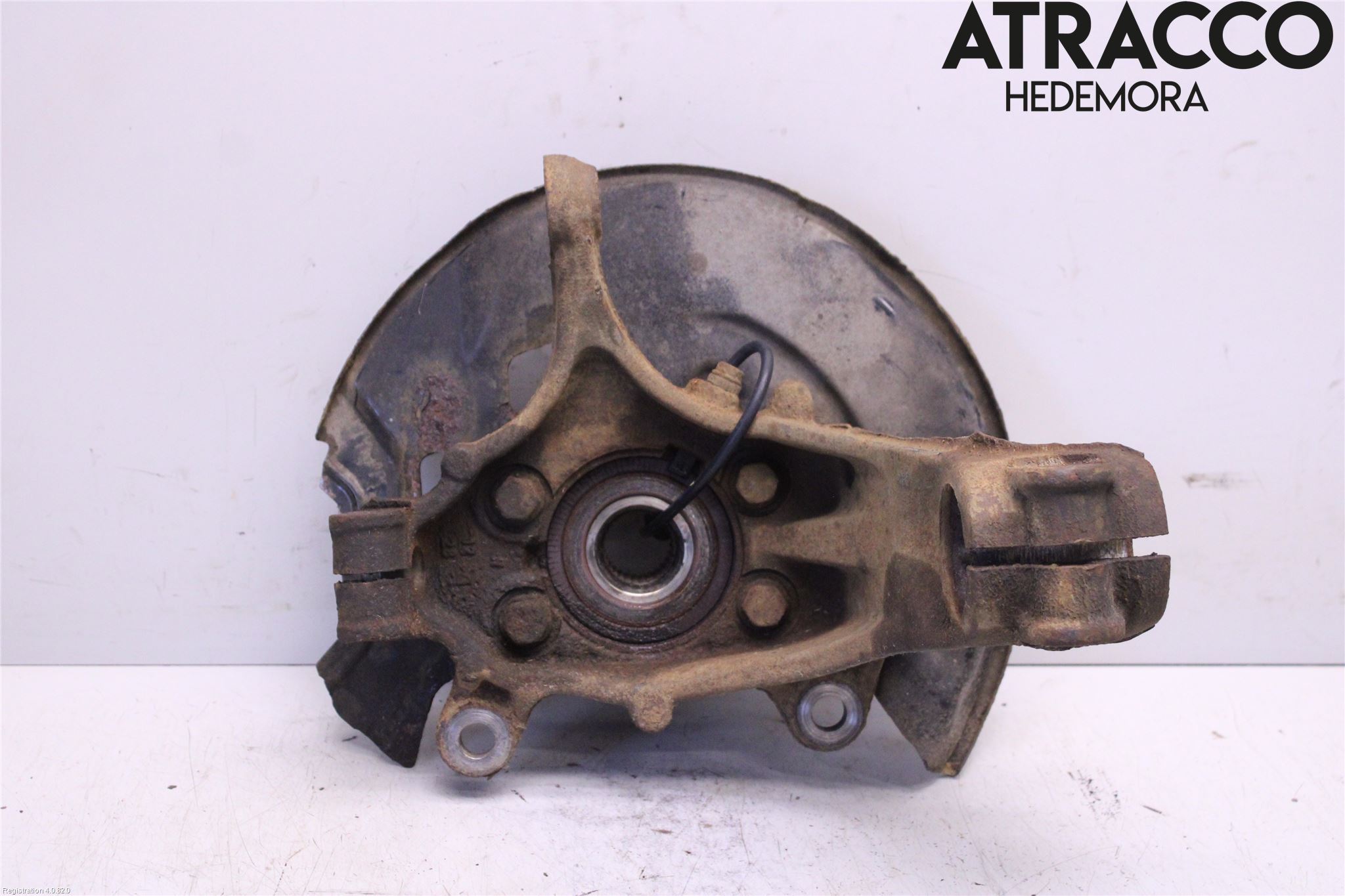 Nissan QASHQAI 14-17 Spindel Vf