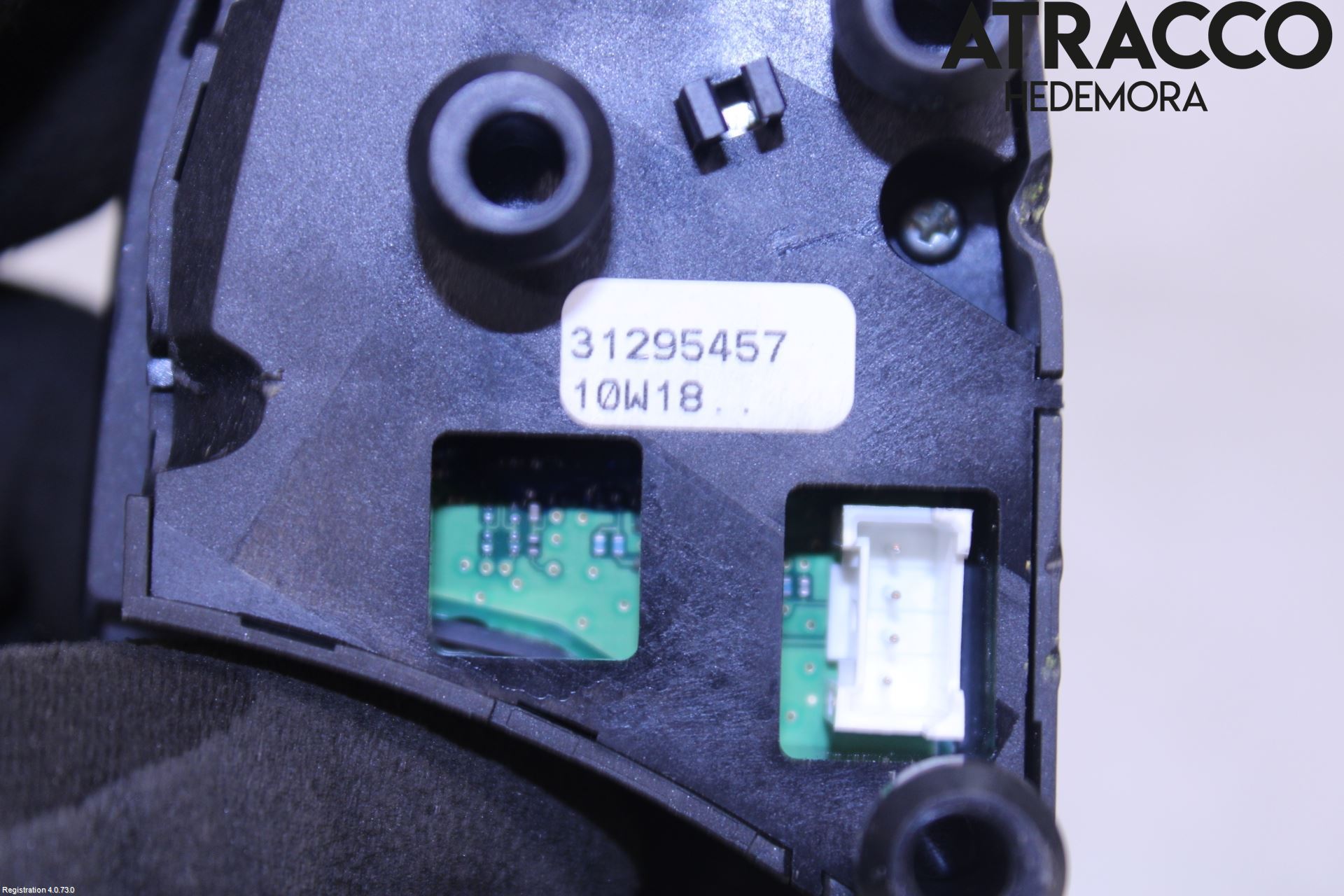 Volvo V70 08-13 Bryter Ratt Radio-Stereo