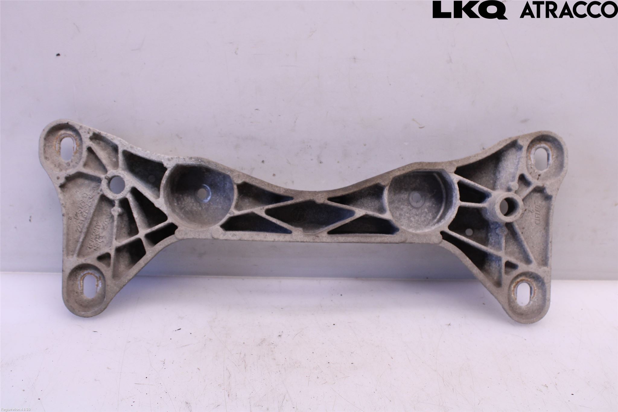 BMW 1 E87/81 5D/3D 03-11 Gearkasse Bjelke - Travers