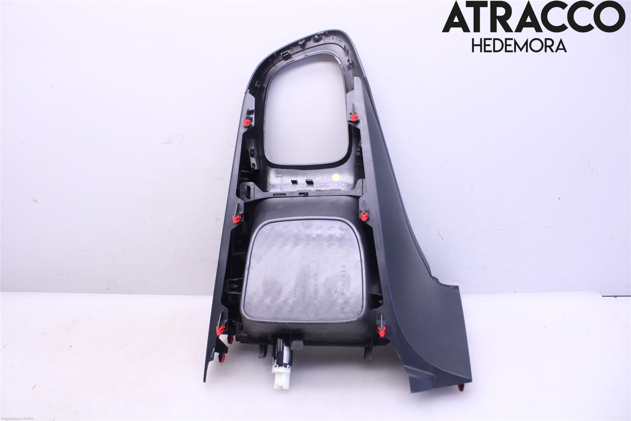 Toyota YARIS XP21 20- Instrumentkonsoll Midt