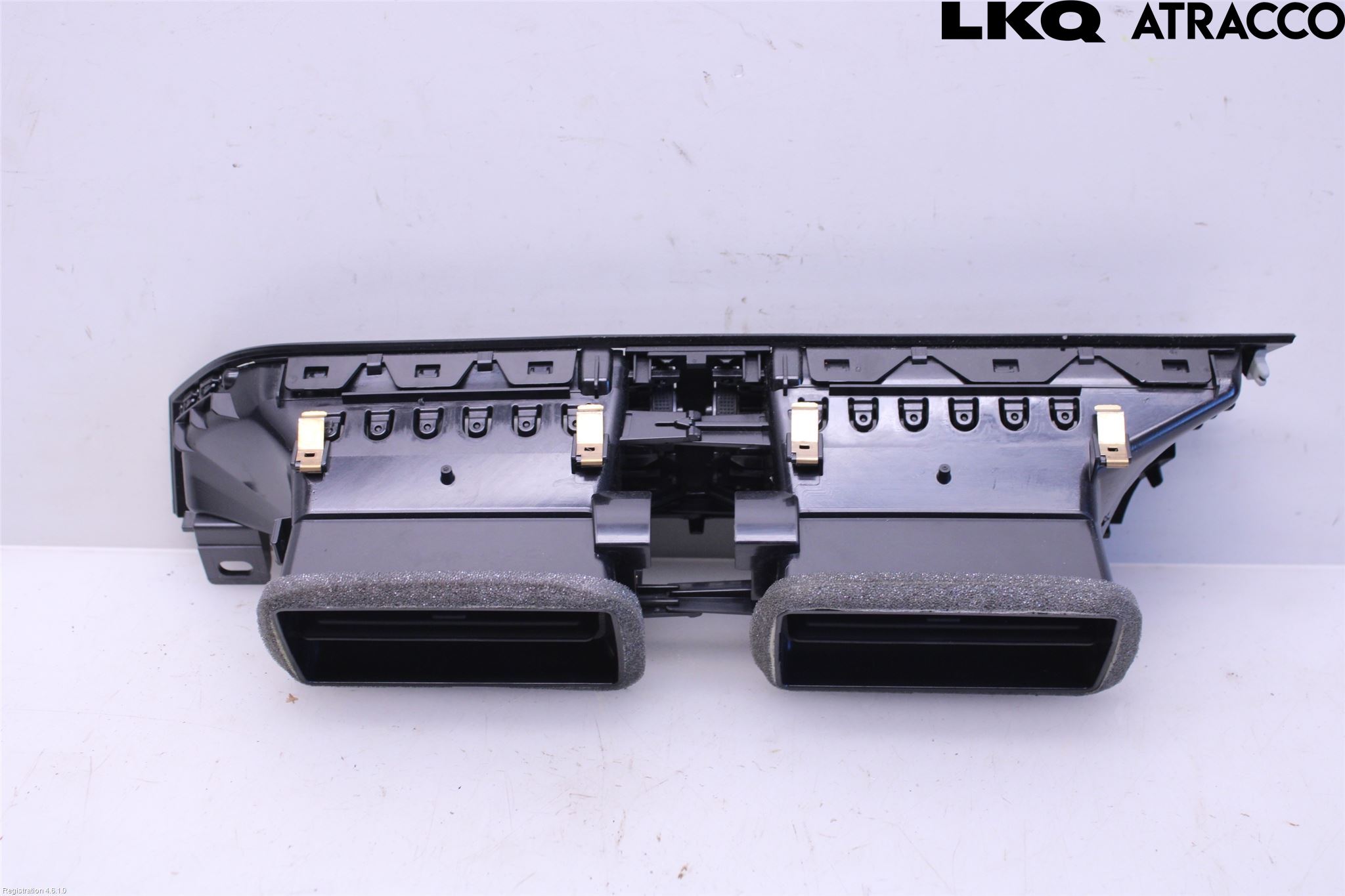 Audi Q3 F3 19- Dashbord Kanal - Dyse