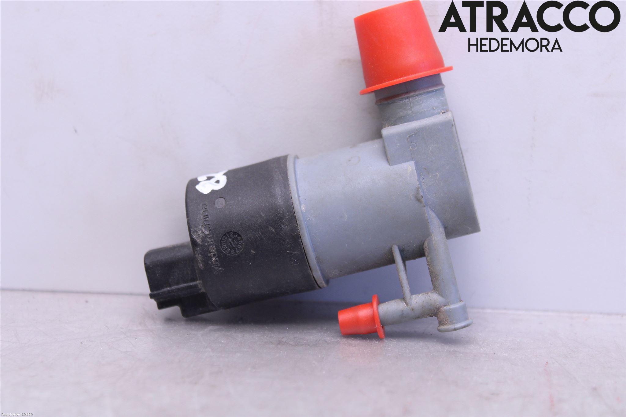 Toyota YARIS XP130 12-14 Spylerpumpe Frontrute