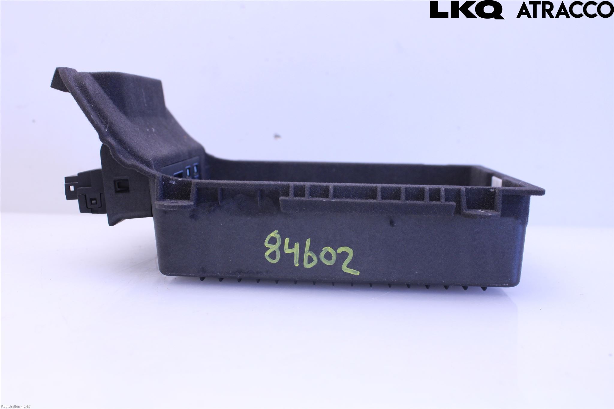 Audi A6 F2/C8 19- Innr Konsoll-Lomme