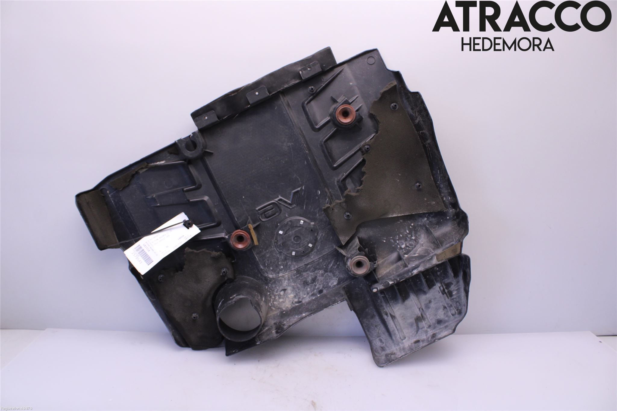Nissan NAVARA 05-16 Motor Deksel Over Motor