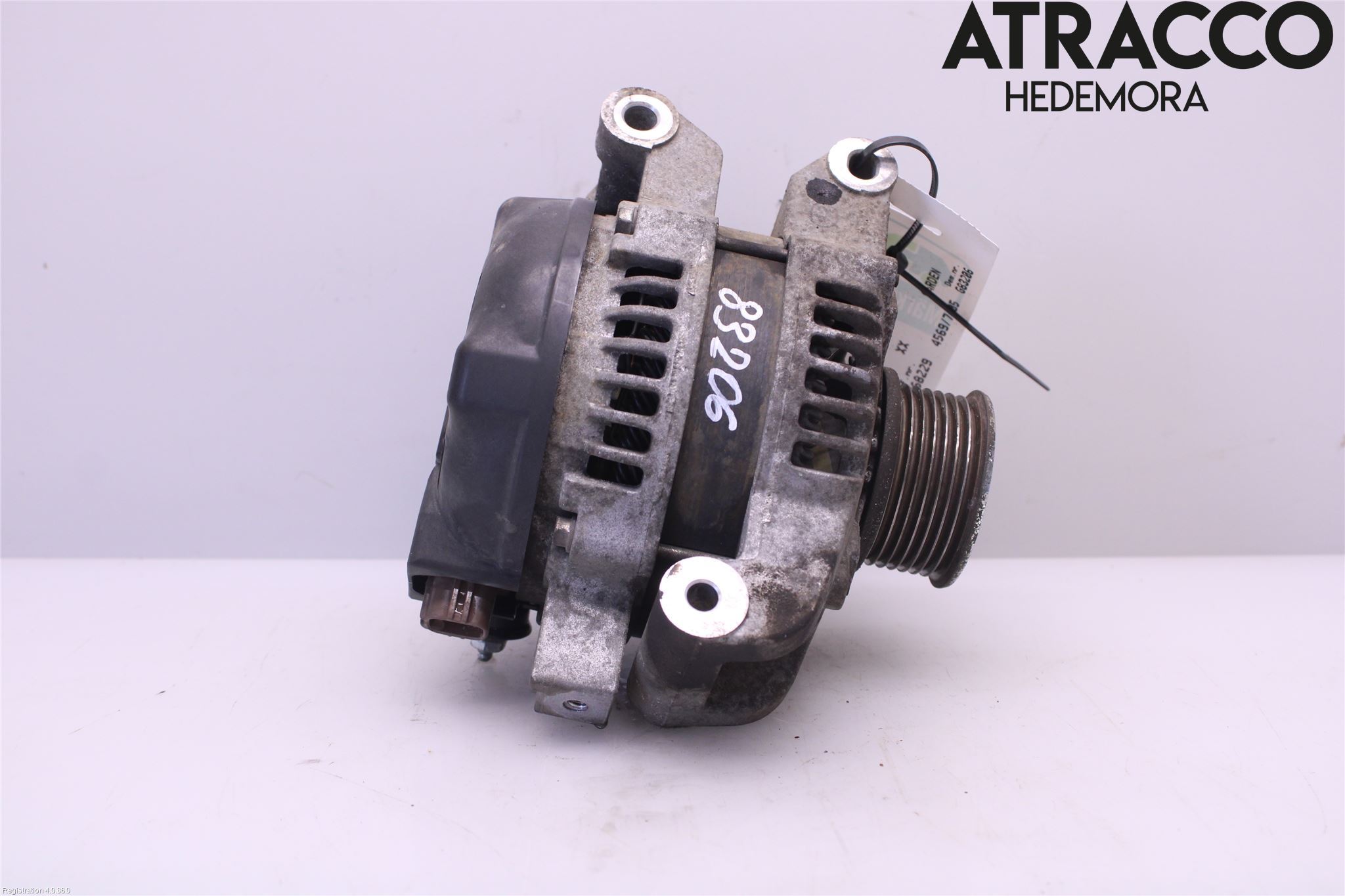 Toyota AVENSIS 09-15 Dynamo