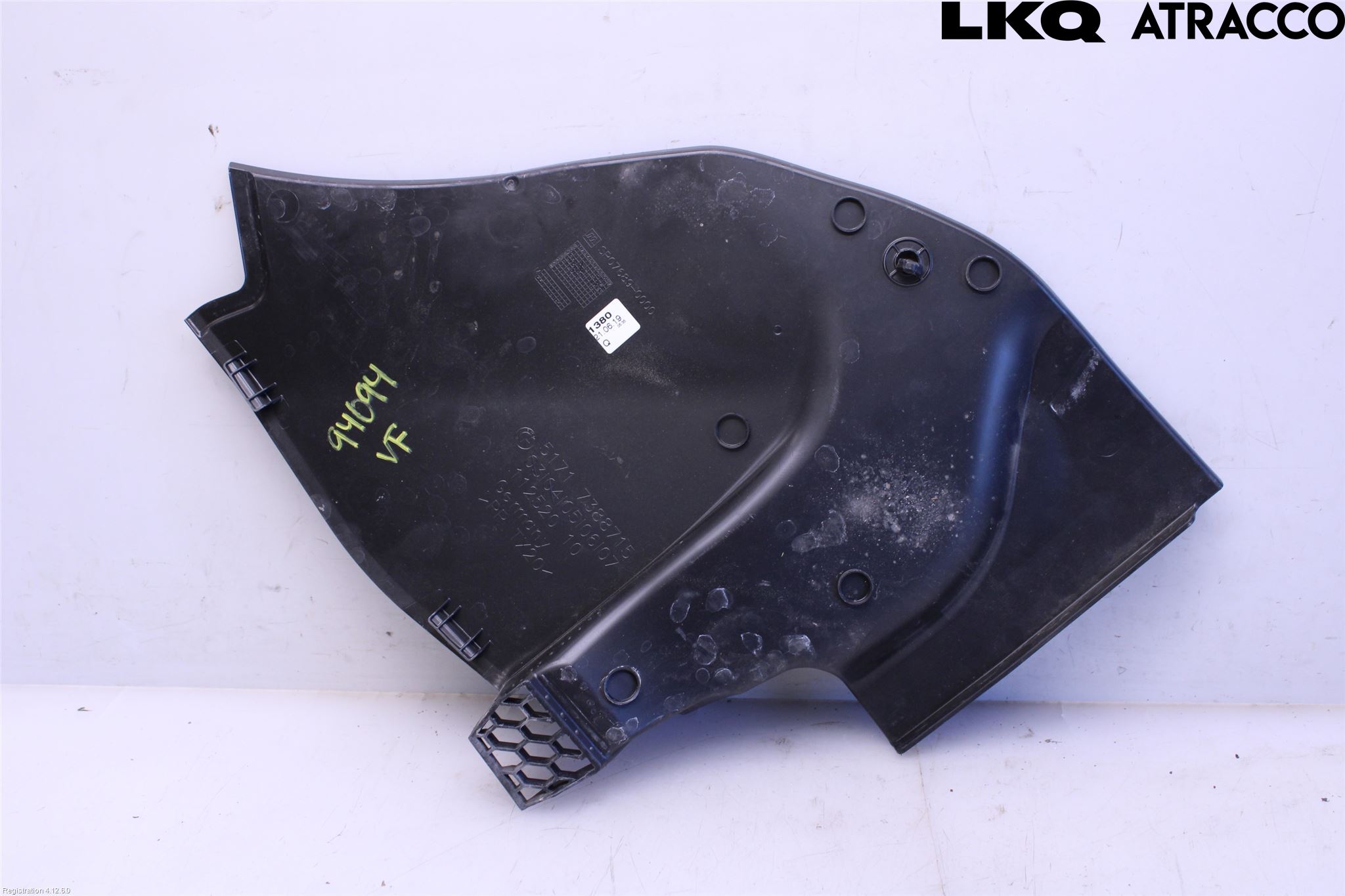 BMW 5 G30/G31/F90 17-23 Visker Deksel-Grill-Under Frr