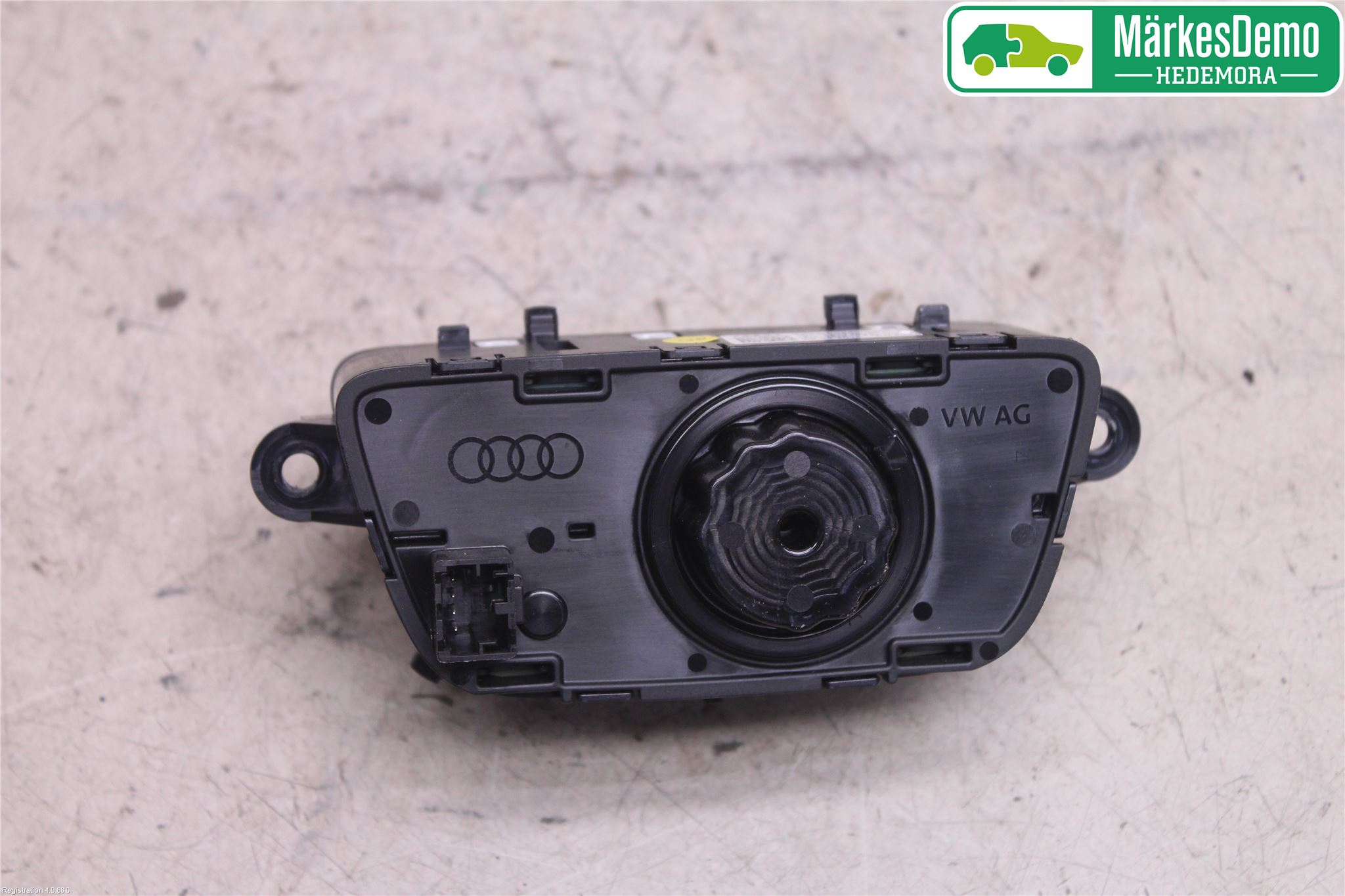 Audi A4/S4 B9 16-19 Bryter Hovedlys