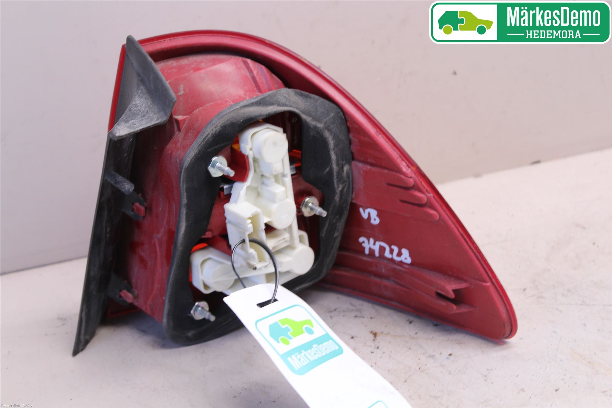 BMW 3 E90/91 SED/TOU 05-12 Baklykt Venstre