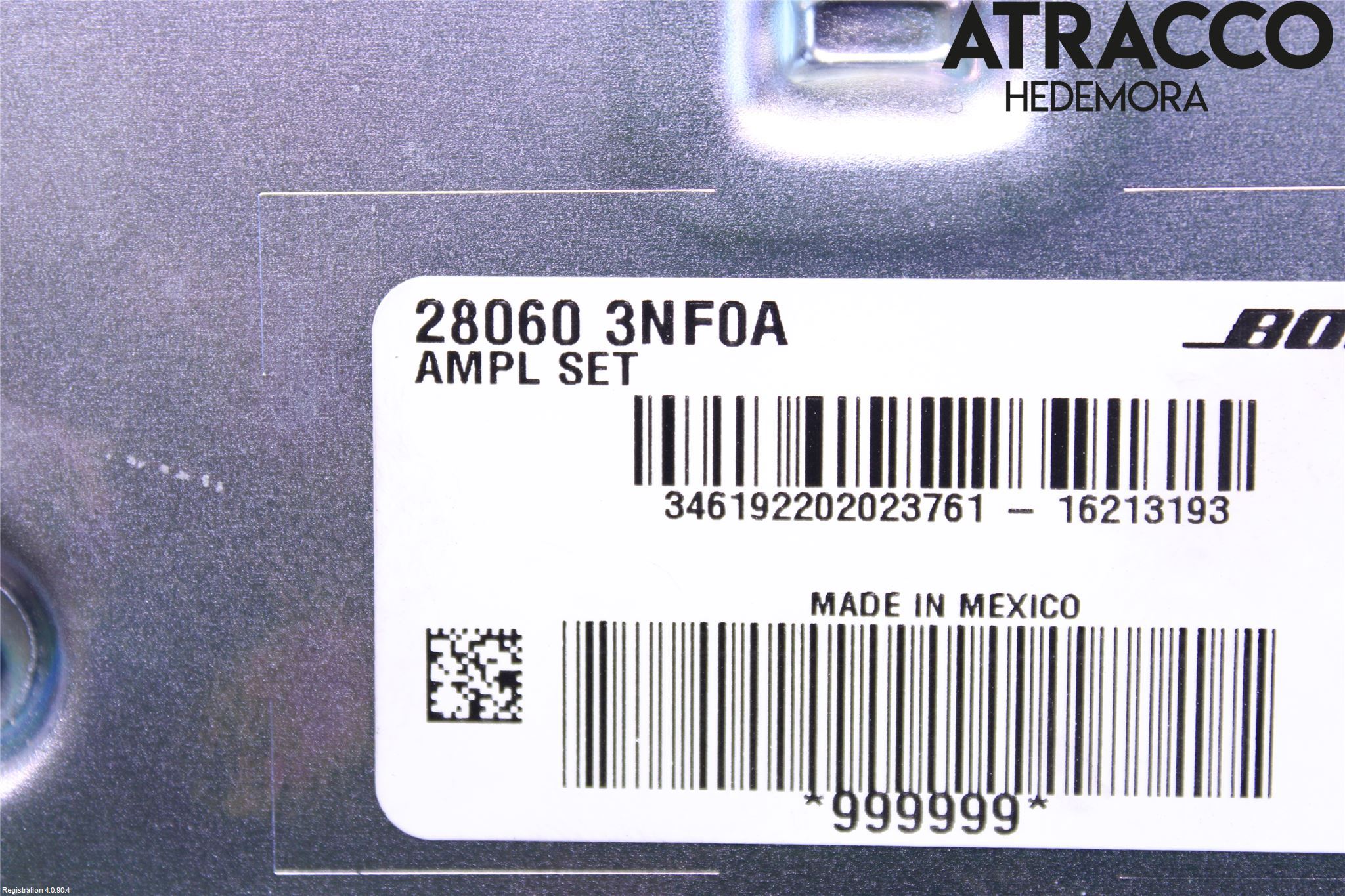 Nissan LEAF 11-17 Stereo Forsterker