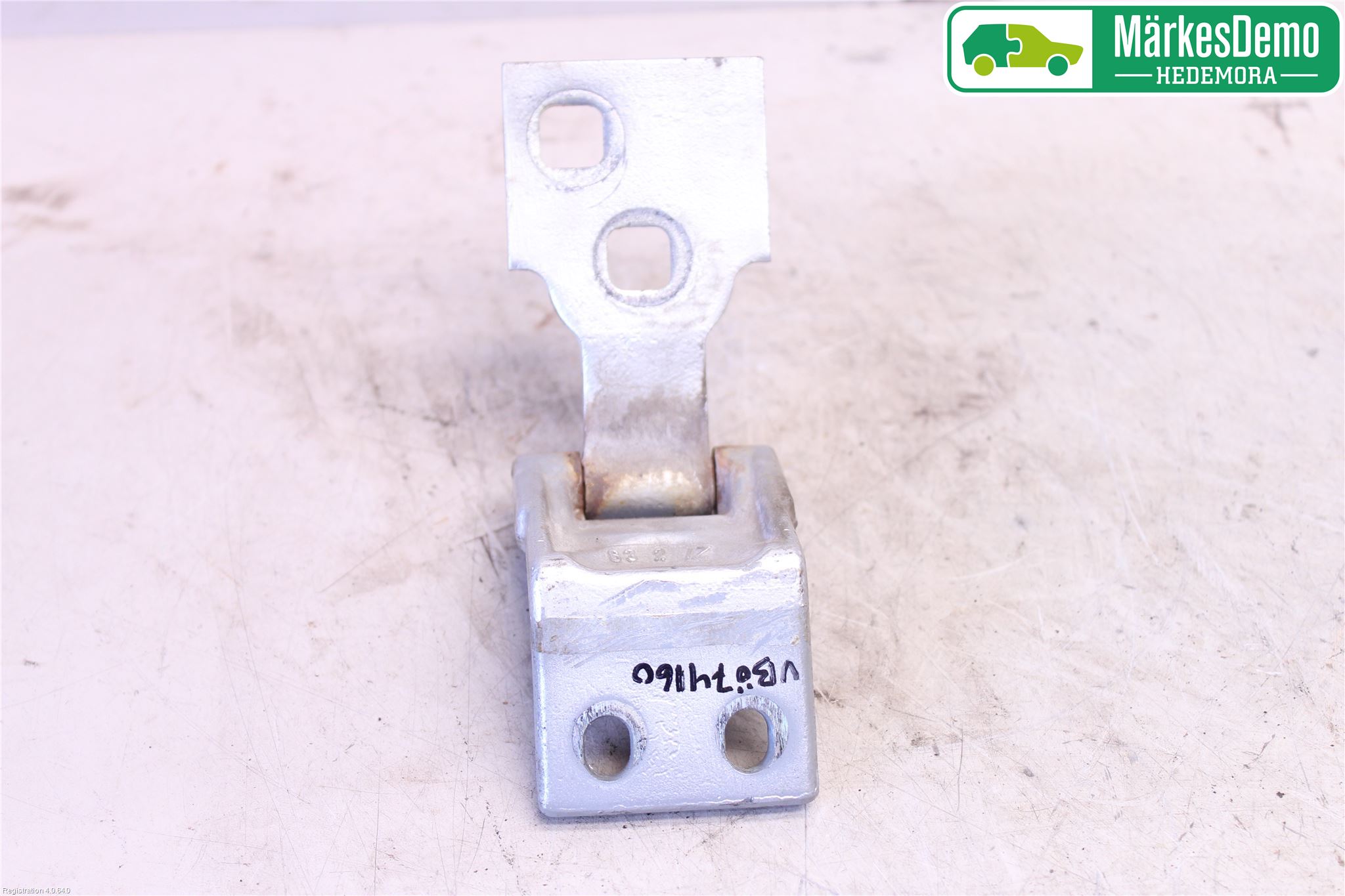 Ford TRANSIT CONNECT 03-08 Bakluke Hengsel Venstre