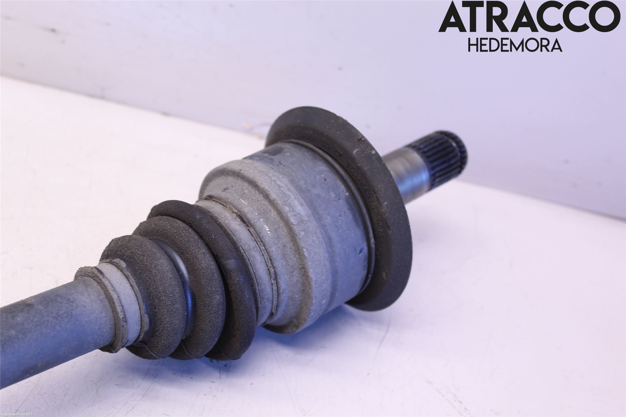 BMW 3 F30/F31/F80 12-19 Drivaksel Bak Kompl Venstre