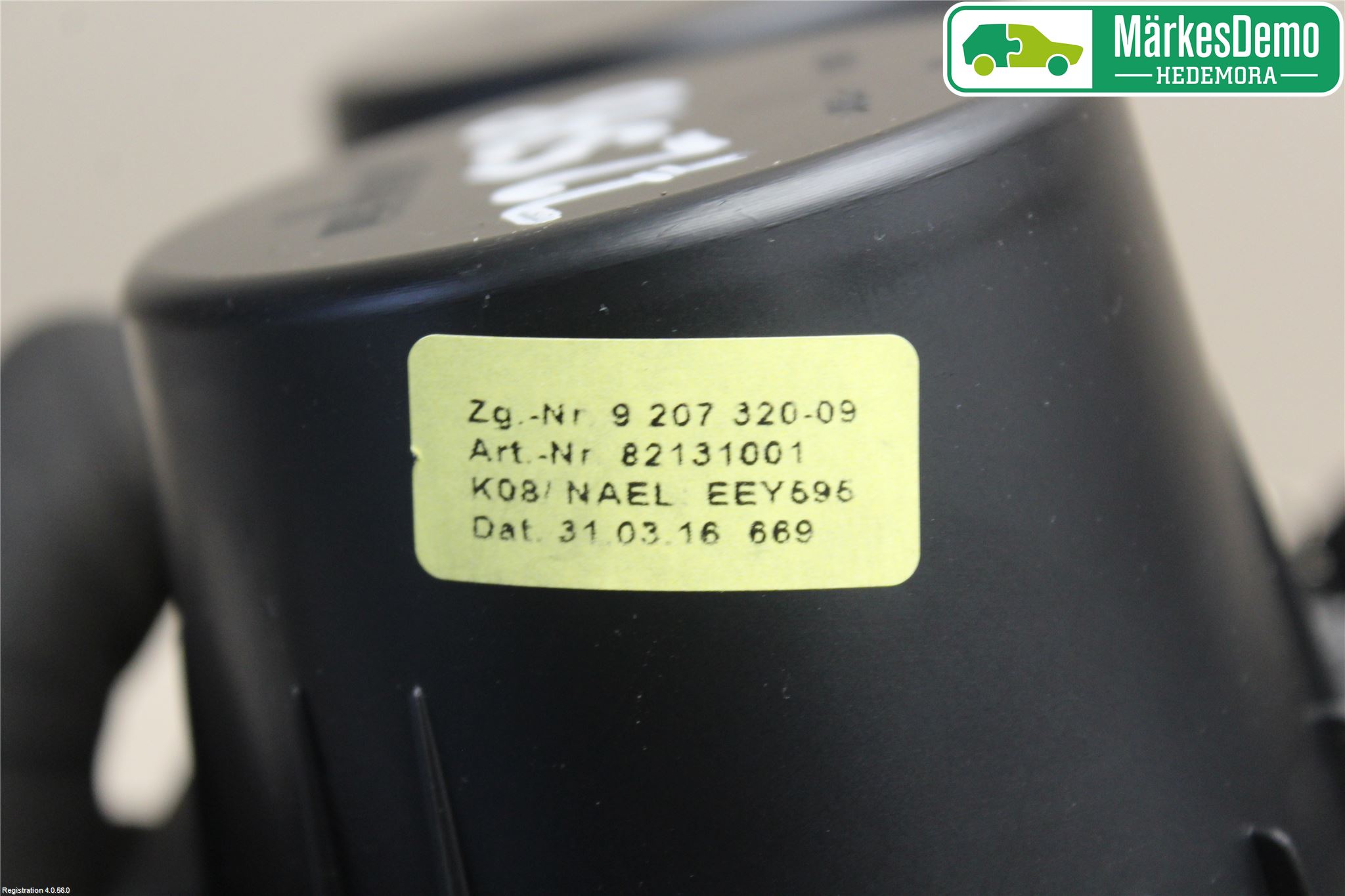 BMW 1 F20/F21 11-19 Innr Koppholder