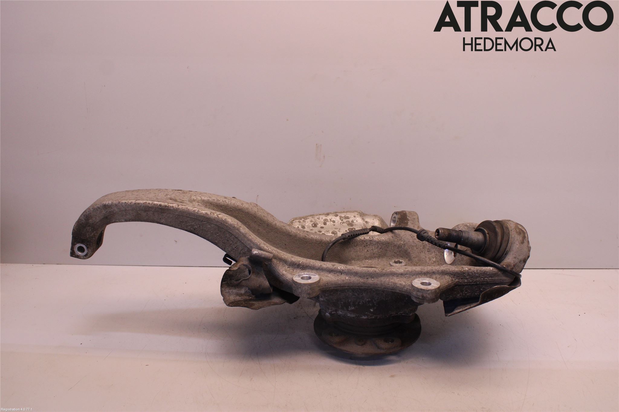 BMW 5 F10/F11/F18 09-17 Spindel Vf
