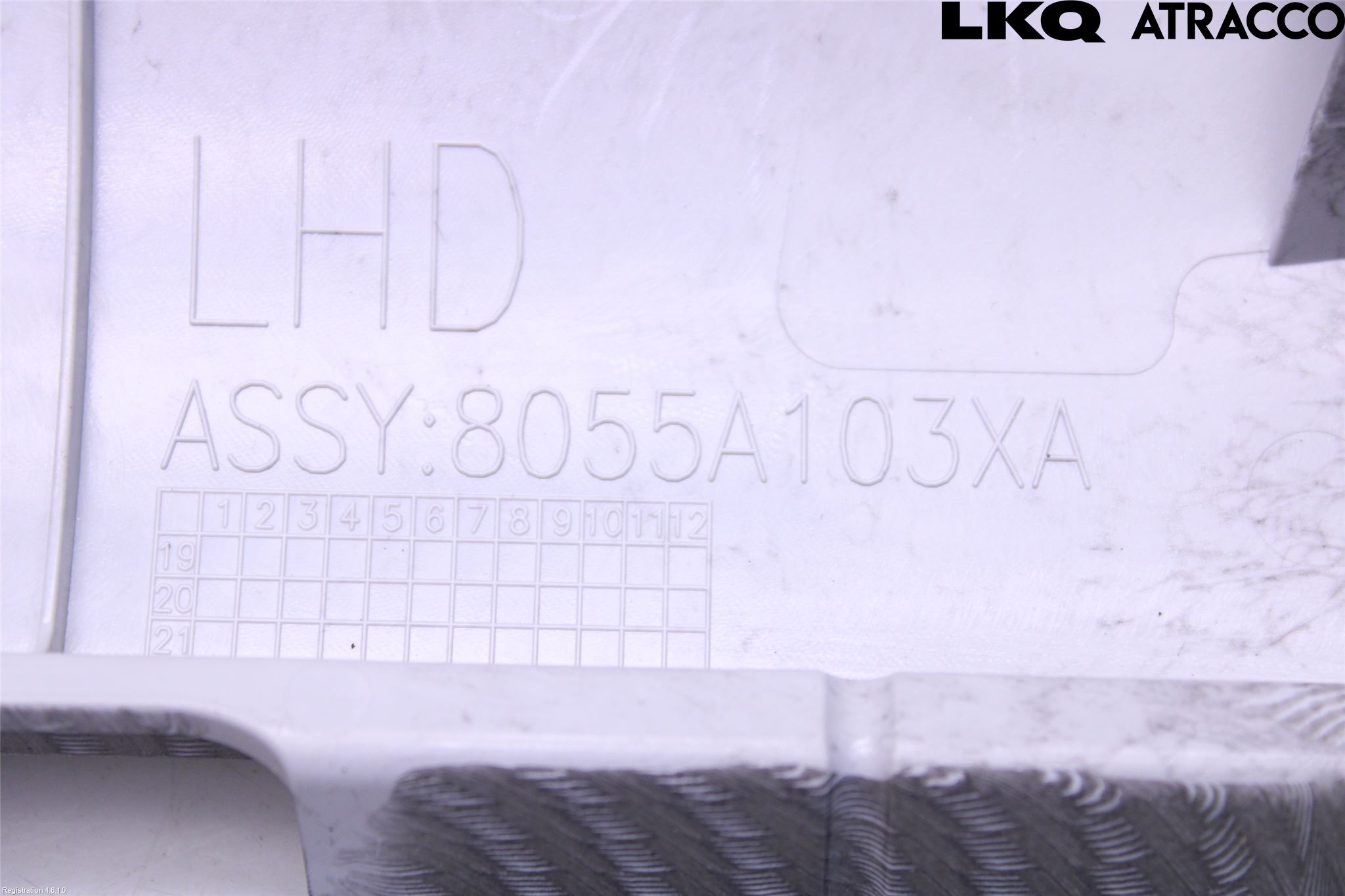Mitsubishi OUTLANDER 13-21 Dashbord Kanal - Dyse