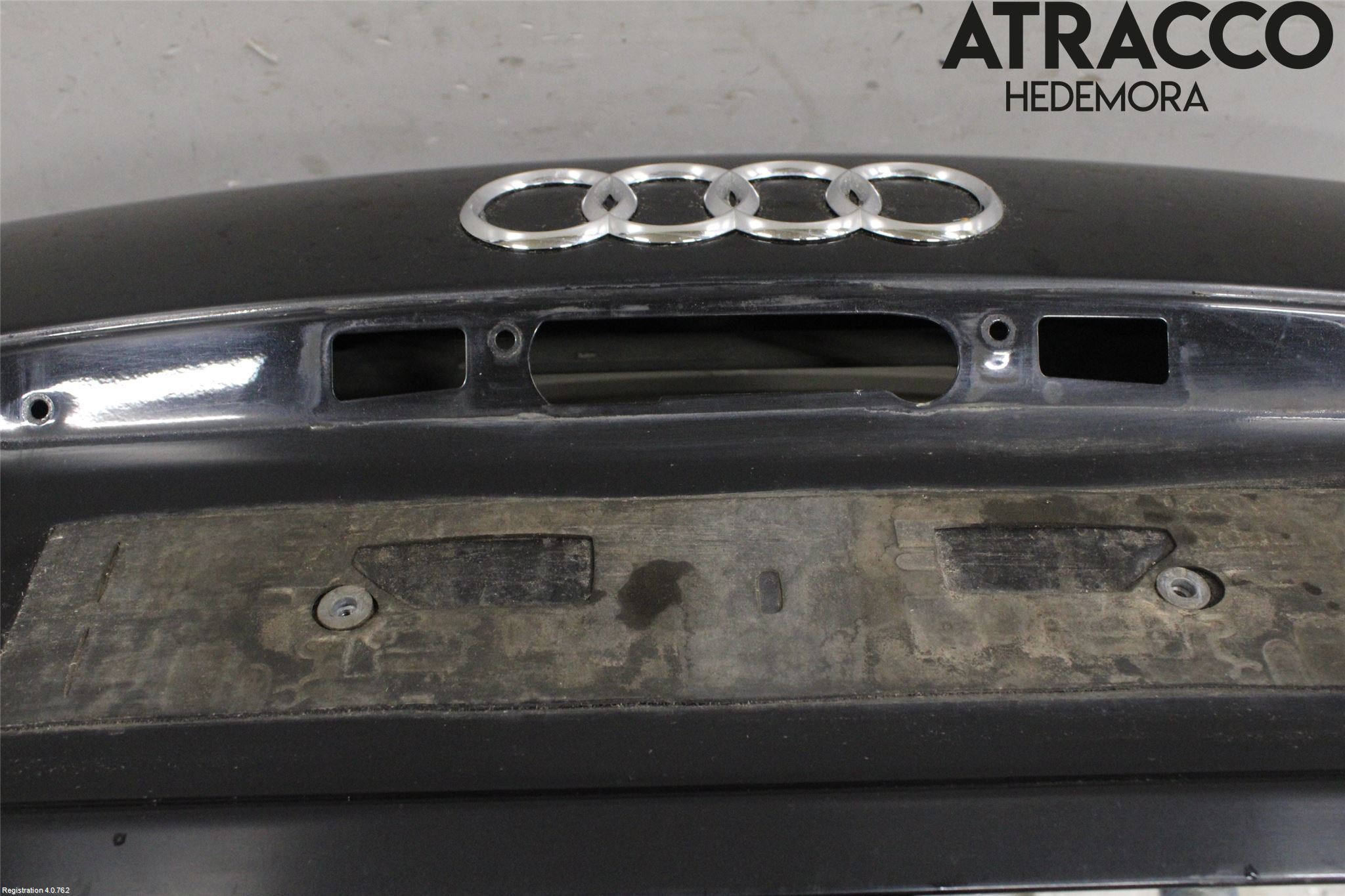 Audi A8/S8 4E  02-09 Bakluke Koffertlokk