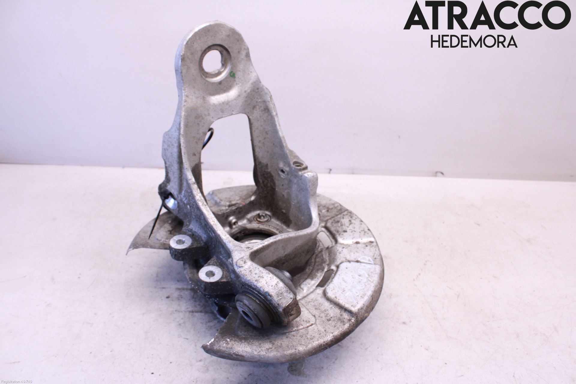 BMW X6 E71/E72   08-14 Spindel Vb