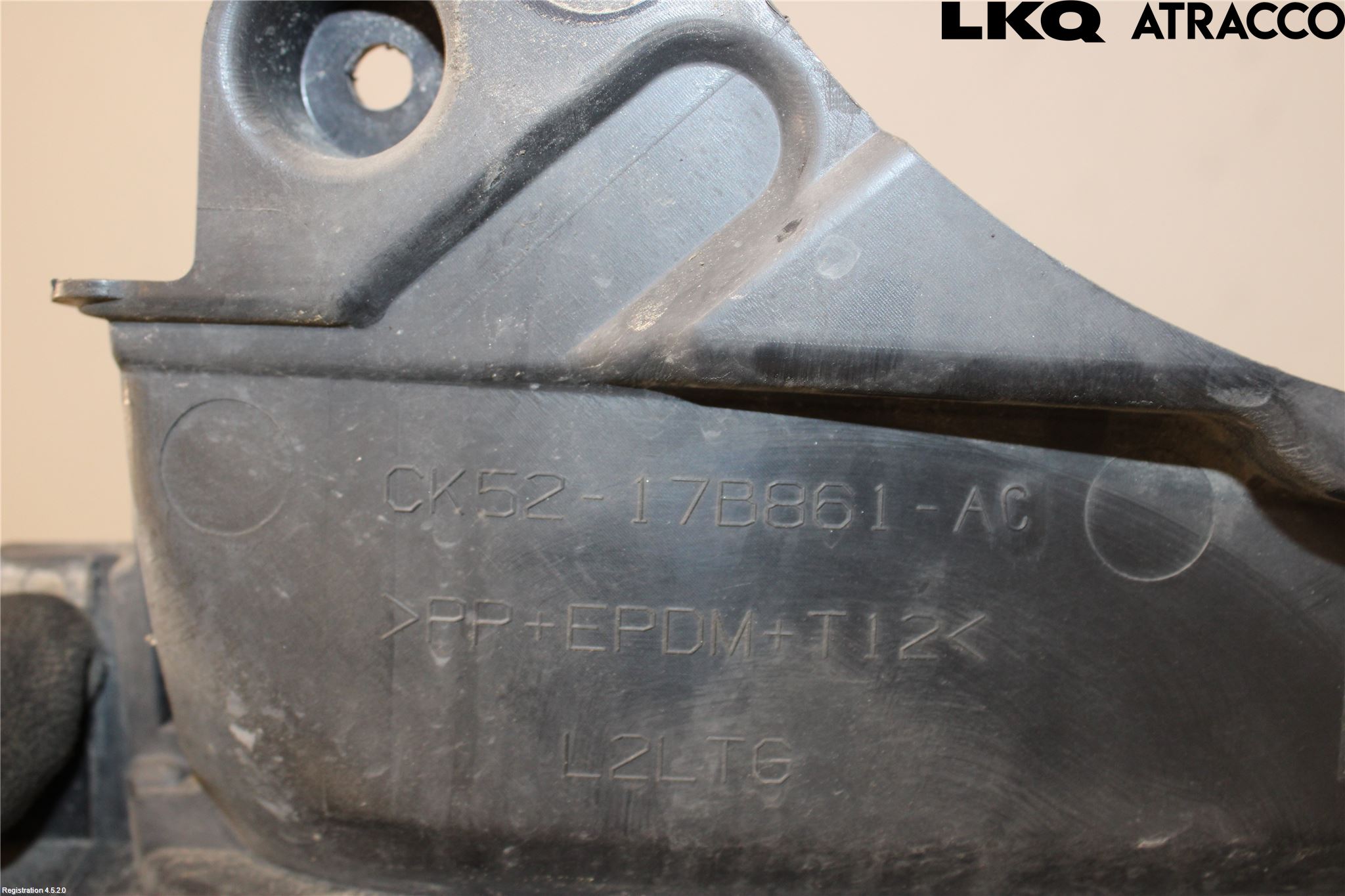 Landrover RANGE ROVER (L405) 13-21 Støtfanger Bak Feste