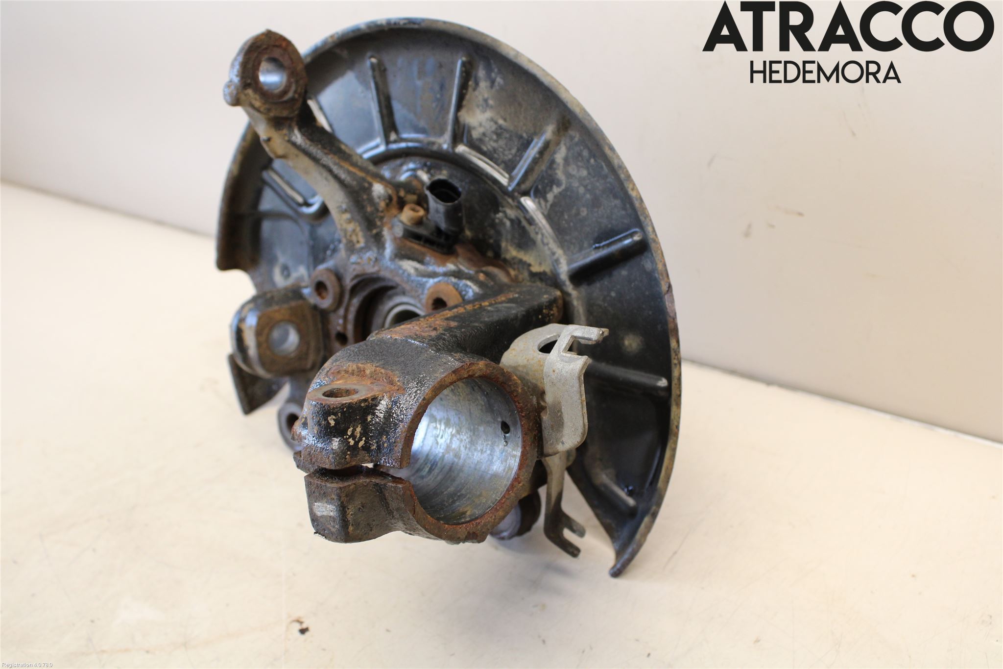 Audi Q3 8U 12-18 Spindel Vf