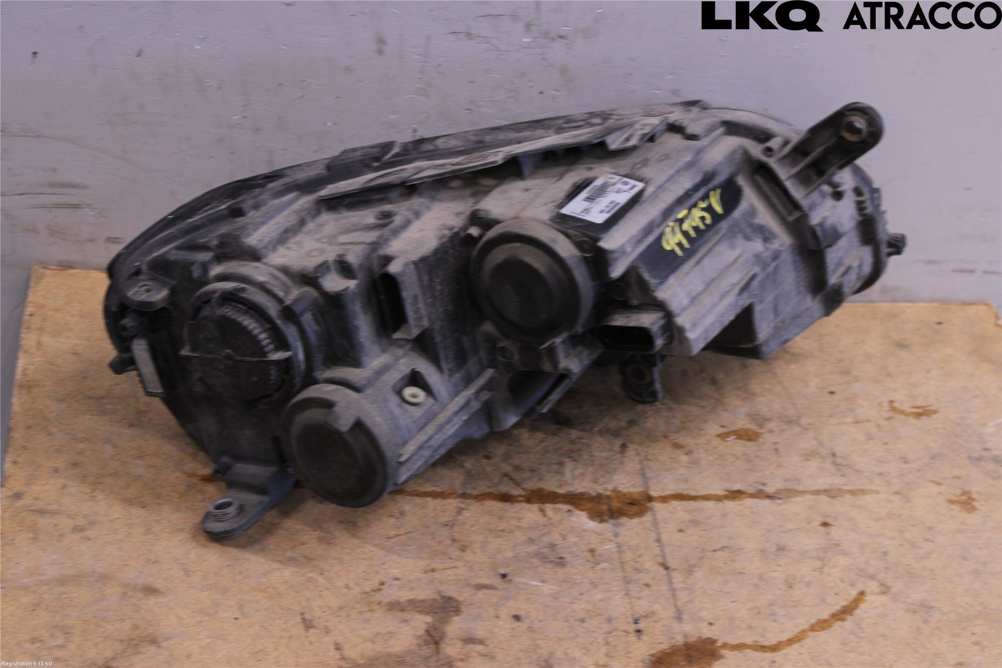 Volkswagen VW PASSAT 11-14 Frontlykt Venstre