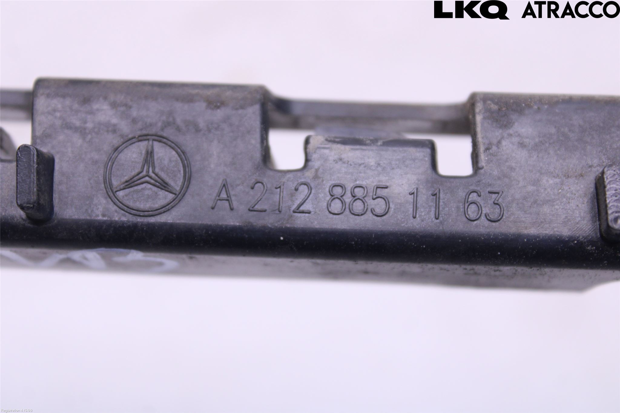 Mercedes-Benz MB E-KLASS (W212) 09-16 Støtfangerfeste Bak Venstre