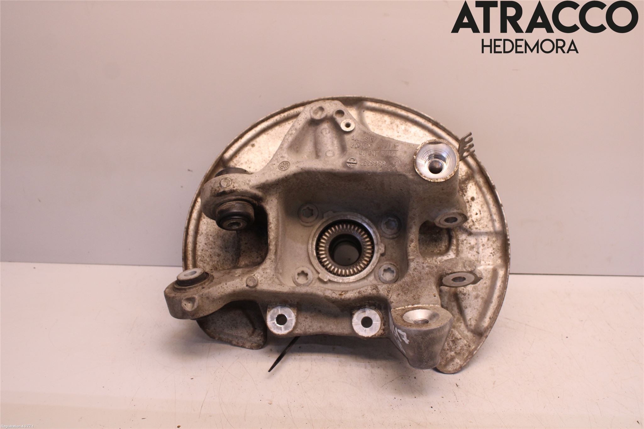 BMW 5 G30/G31/F90 17-23 Hjullagerhus Bak Venstre