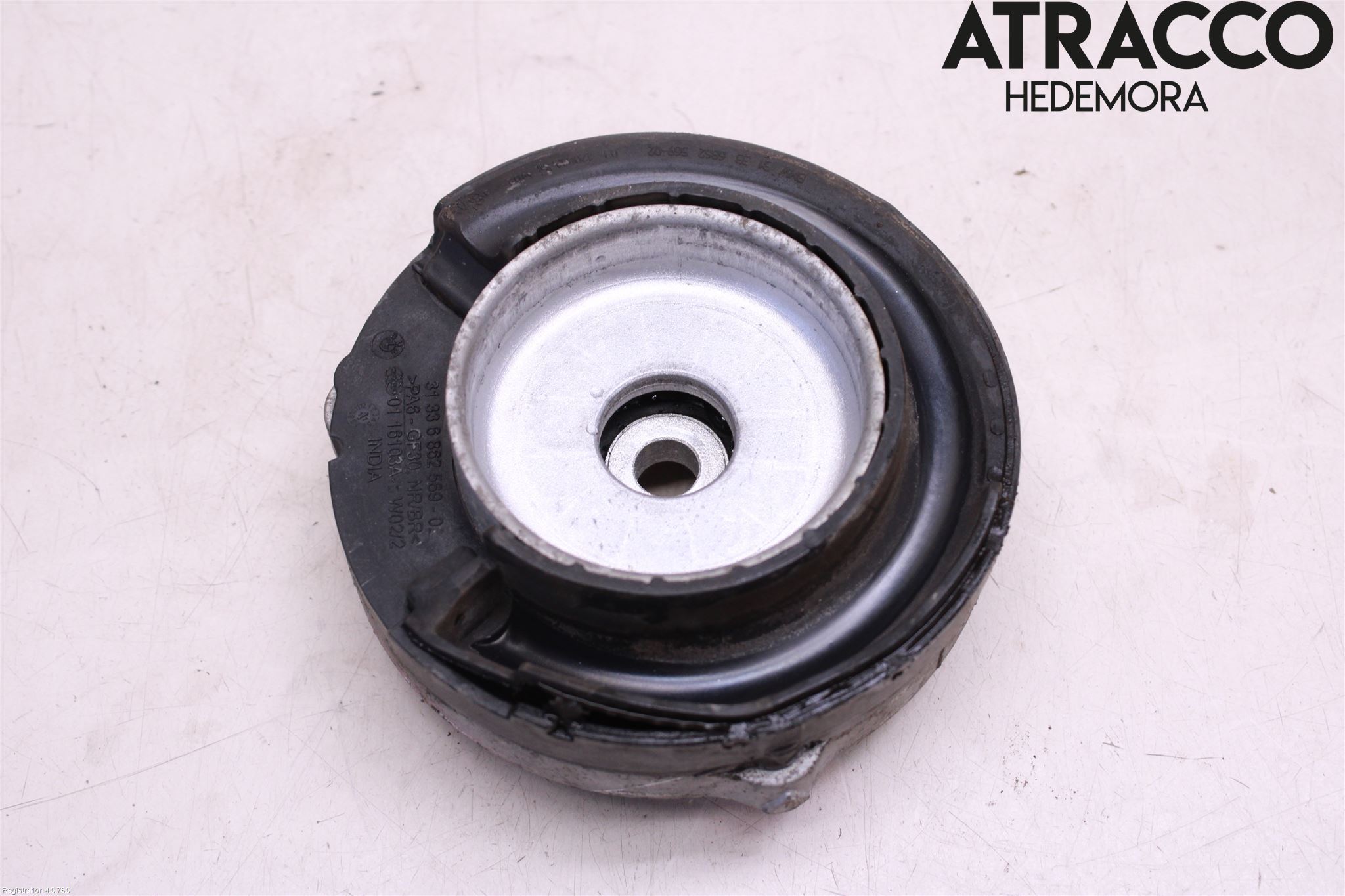 BMW 5 G30/G31/F90 17-23 Fjærbein Lager Foran